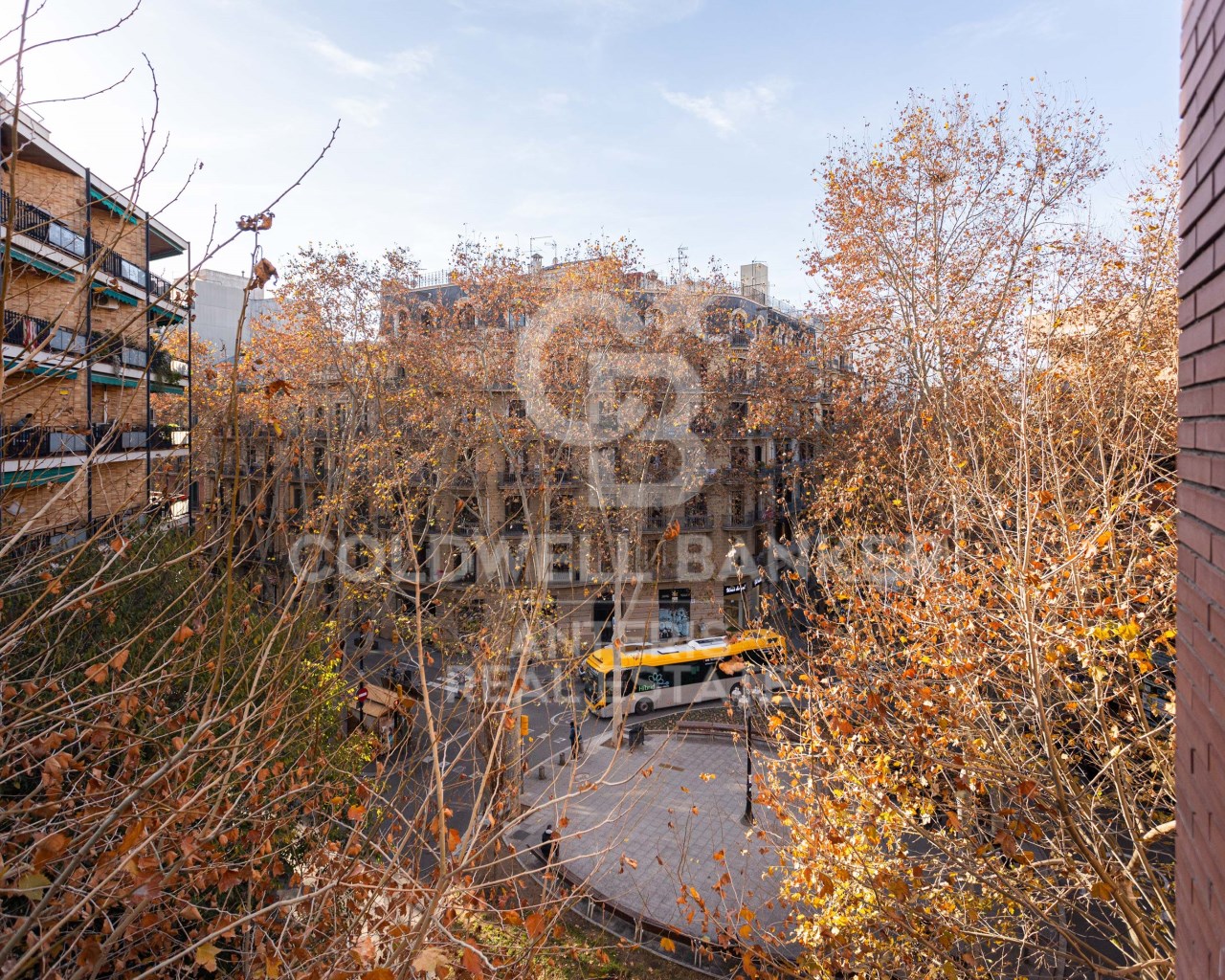 Barcelona, Catalonia, ES, 3 Bedrooms Bedrooms, ,2 BathroomsBathrooms,Residential,For Sale,1687492