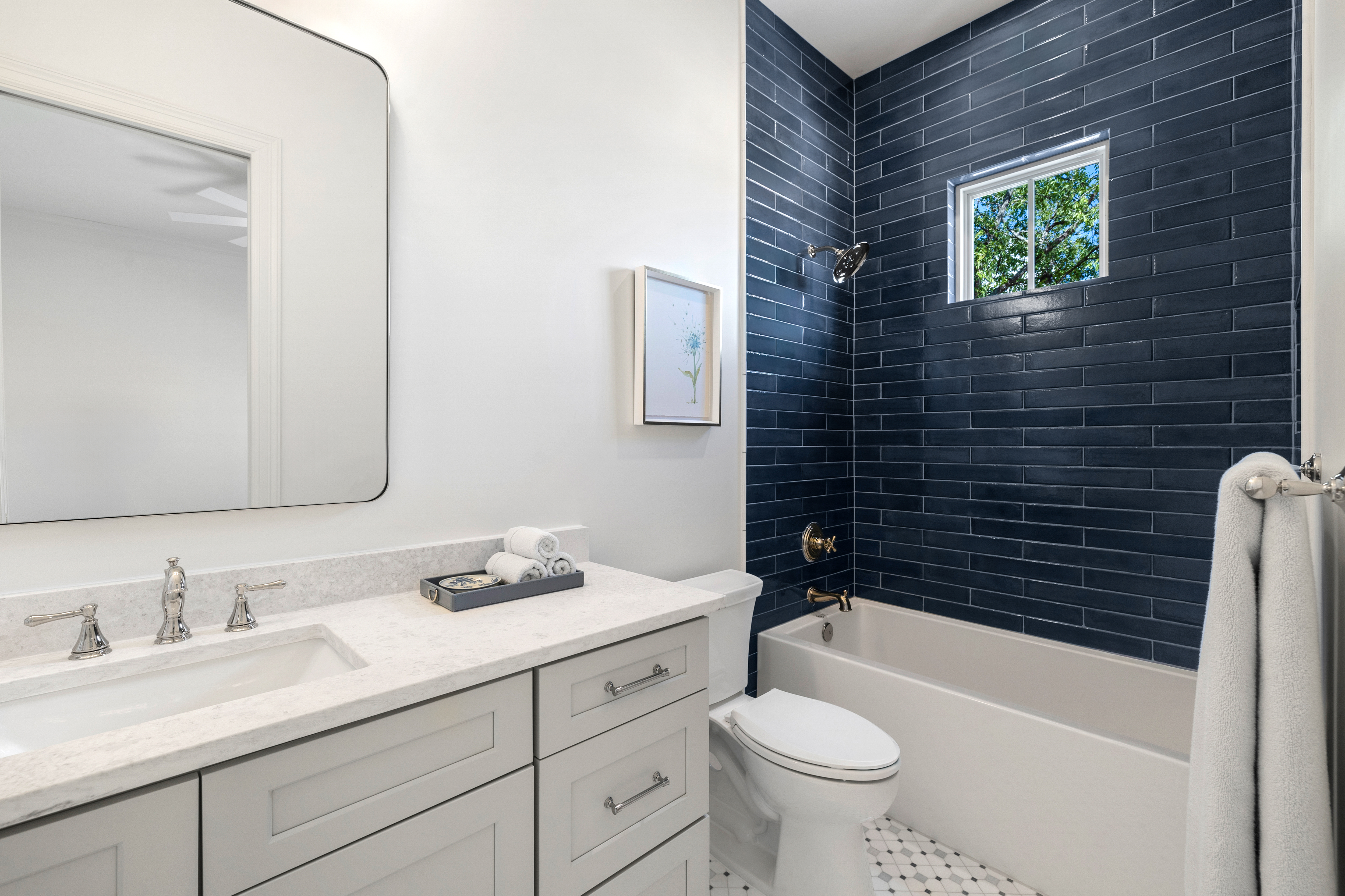  Modern Elegance in Alamo Heights - 物件實景