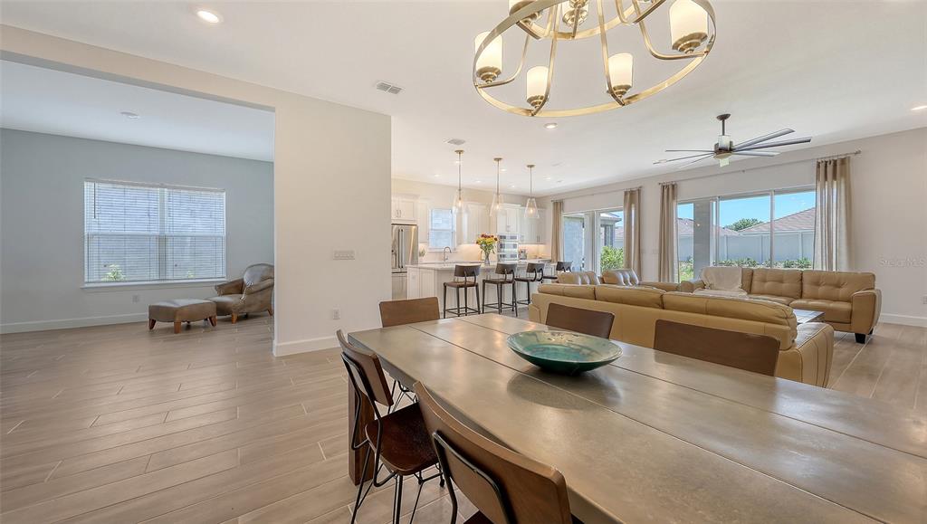 Palmetto, Florida, 34221, United States, 3 Bedrooms Bedrooms, ,3 BathroomsBathrooms,Residential,For Sale,1828169