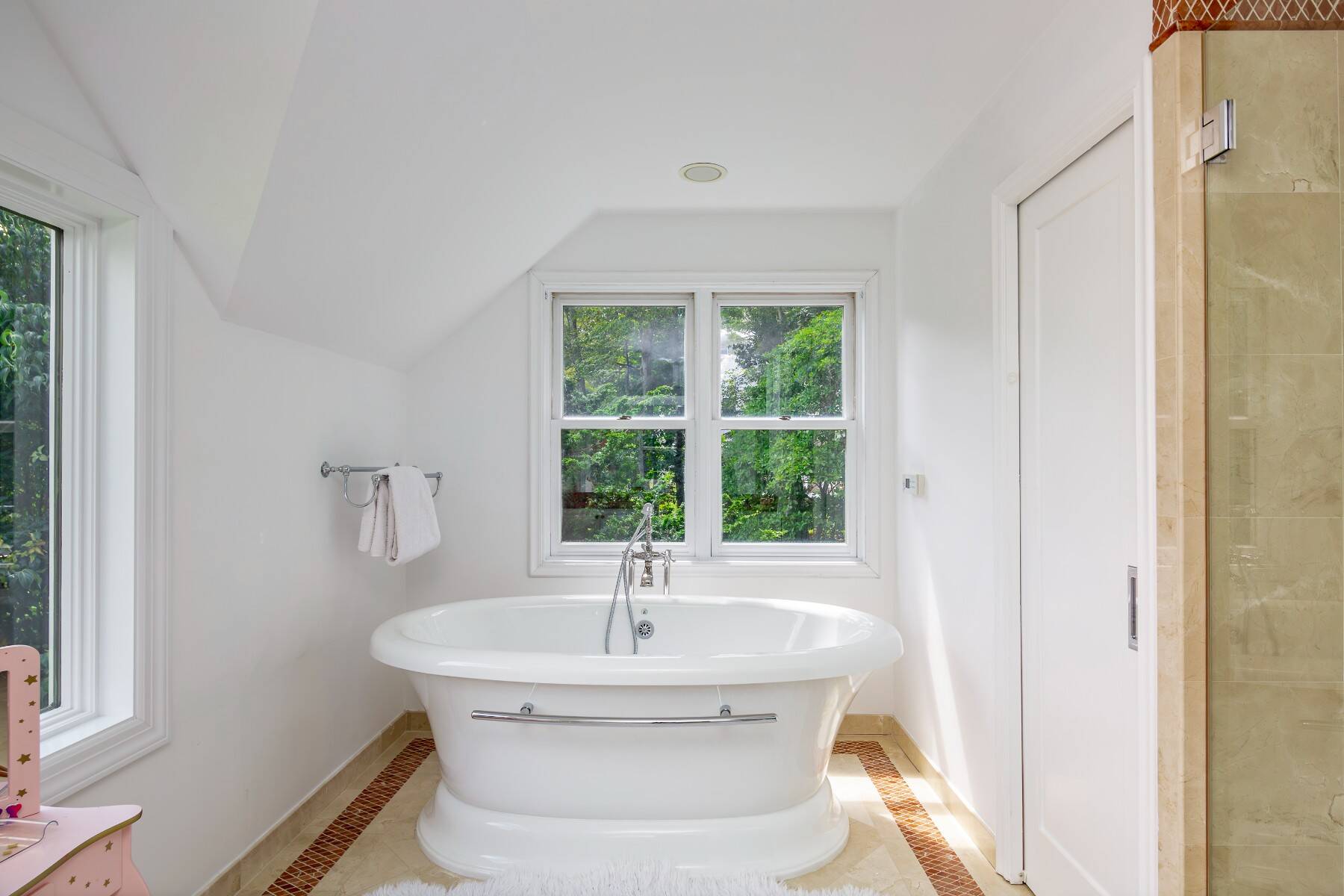  Serene Gated Retreat with Farm Vistas in Water Mill - 物件實景