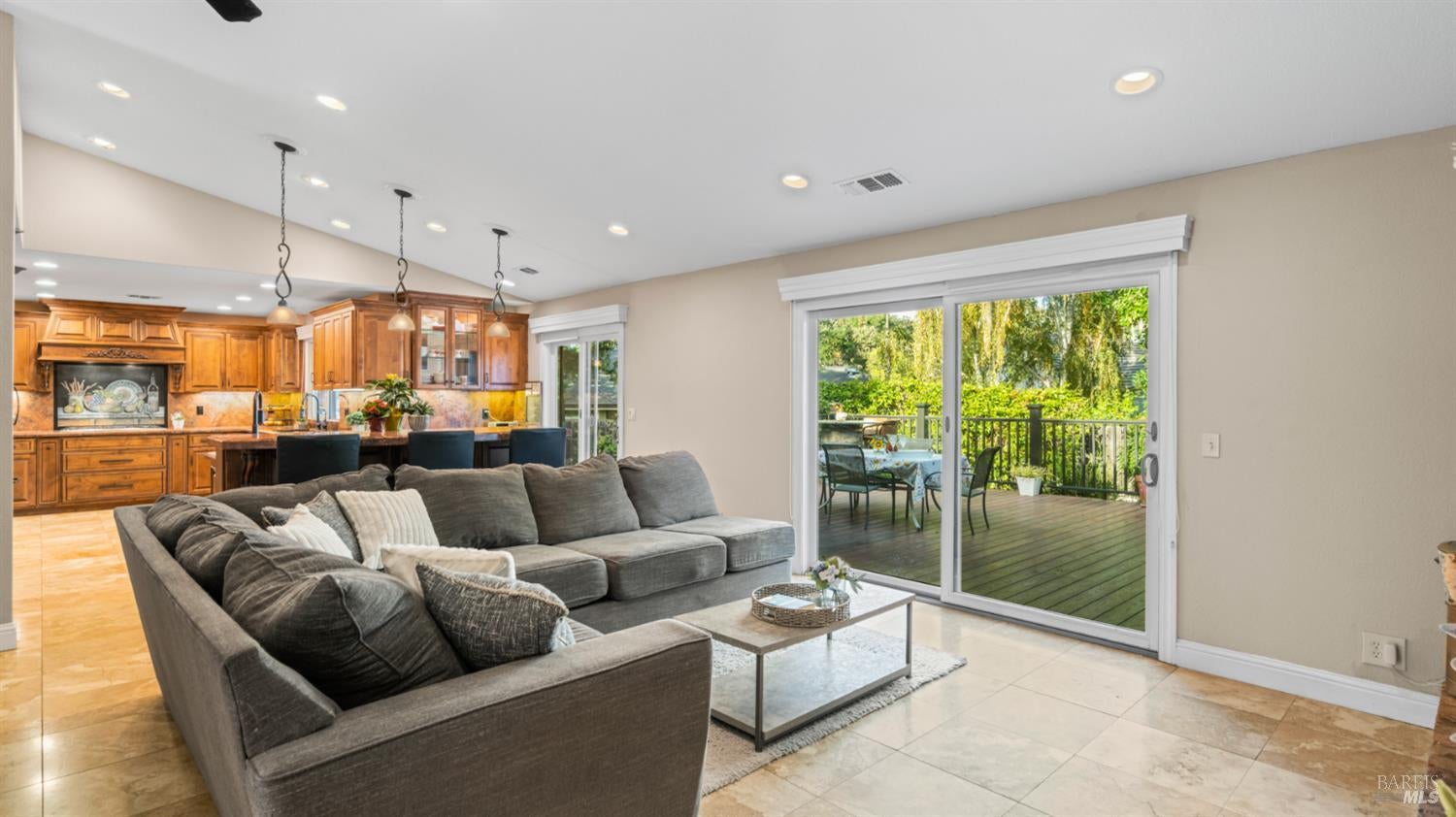 Vacaville, California, 95688, United States, 4 Bedrooms Bedrooms, ,2 BathroomsBathrooms,Residential,For Sale,1857826