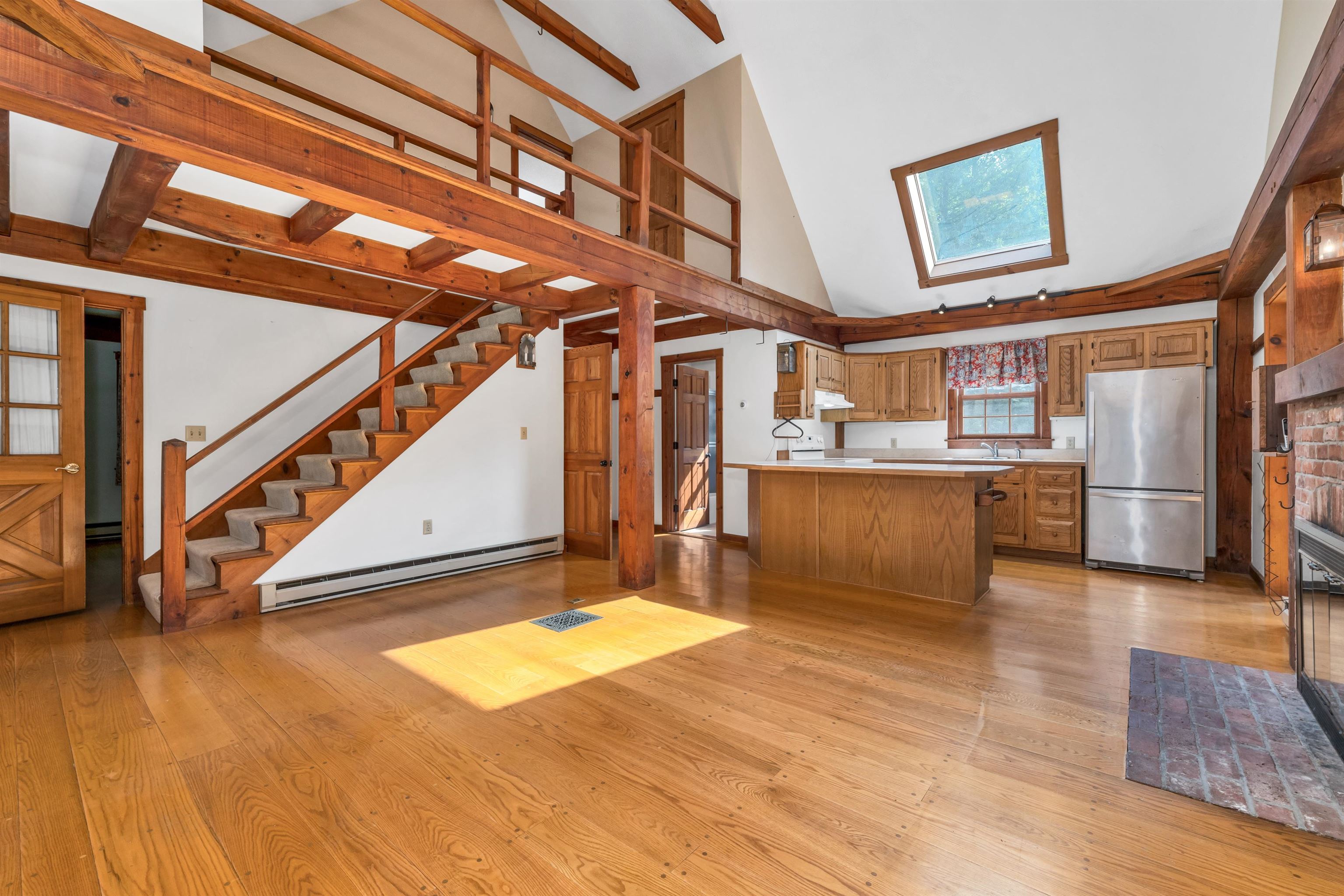 Chesterfield, New Hampshire, 03466, United States, 4 Bedrooms Bedrooms, ,2 BathroomsBathrooms,Residential,For Sale,1934189
