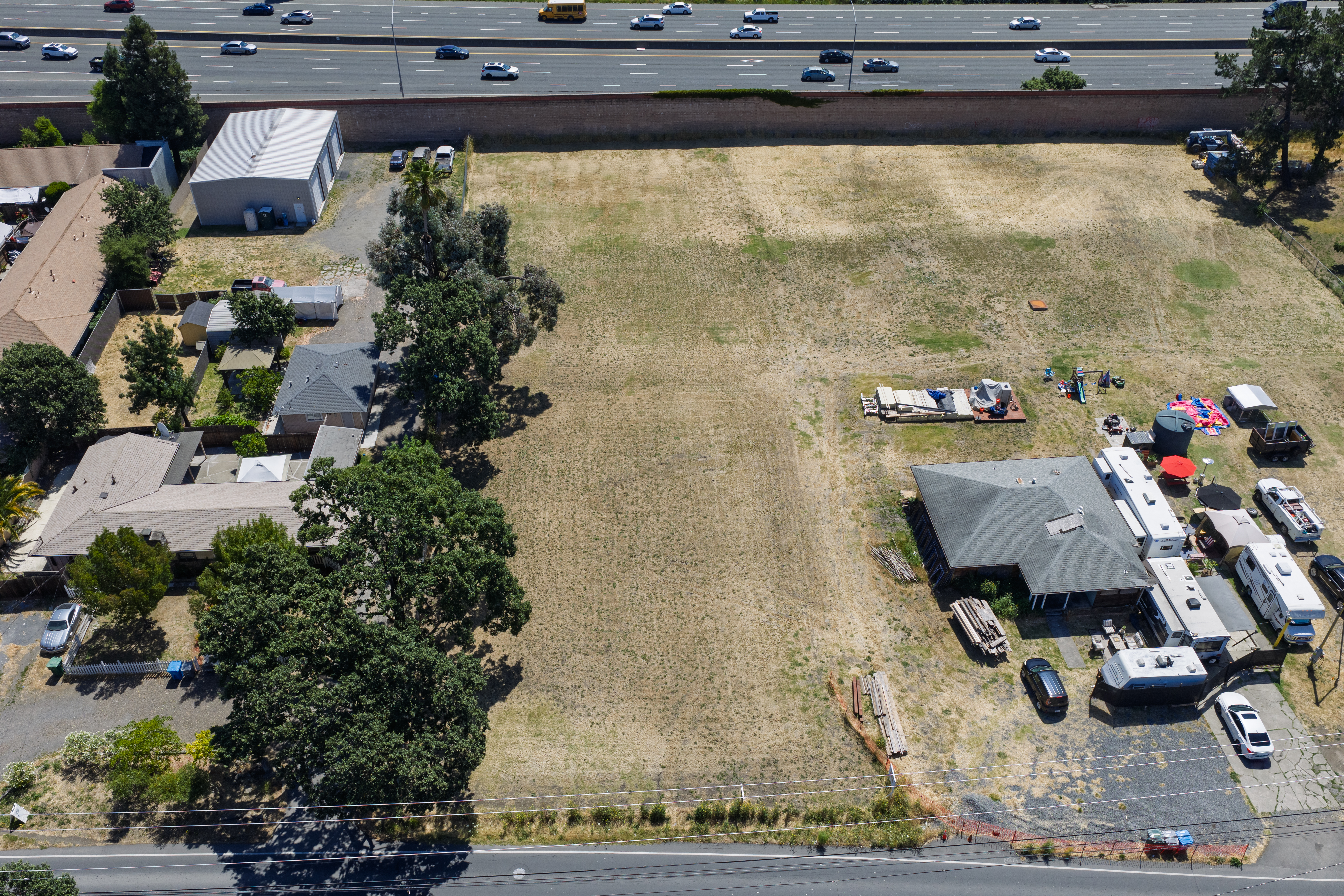 2154 Corby Avenue, Santa Rosa, CA 95407 - 物件實景
