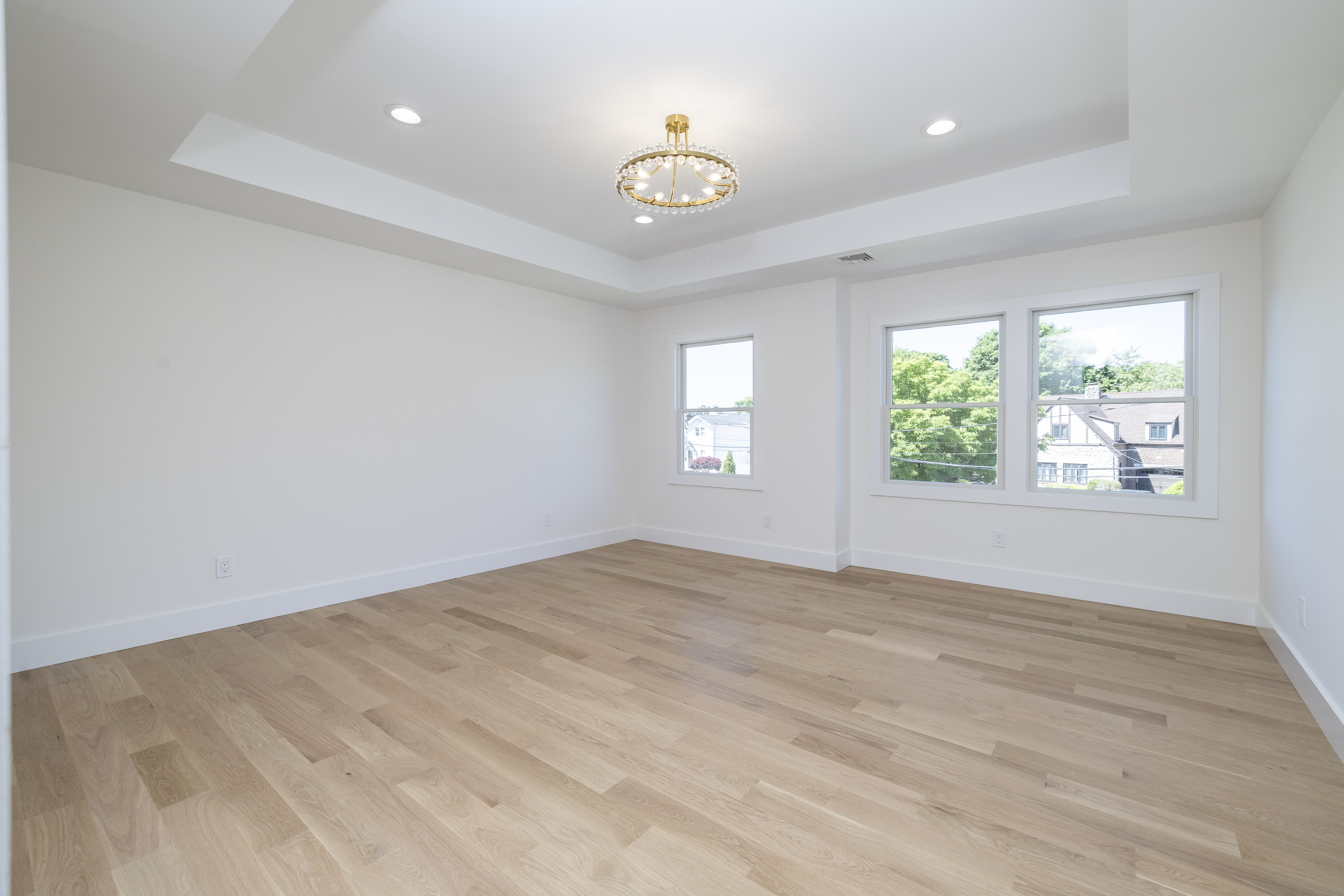  8 Van Cott Place, North Bellmore, NY, 11710 - 物件實景