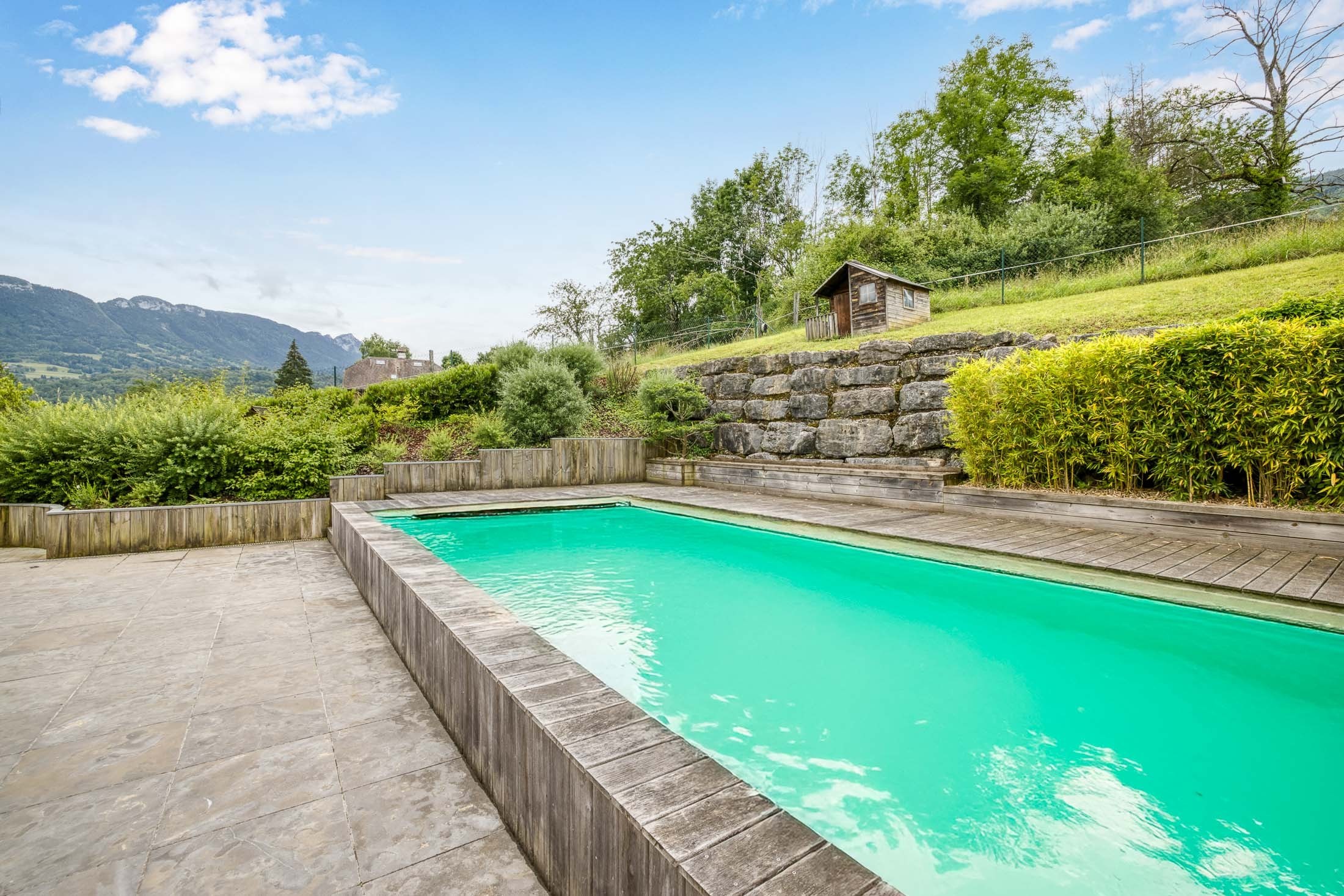  Beautiful house with swimming pool and magnificent view of the lake and mountai… - 物件實景