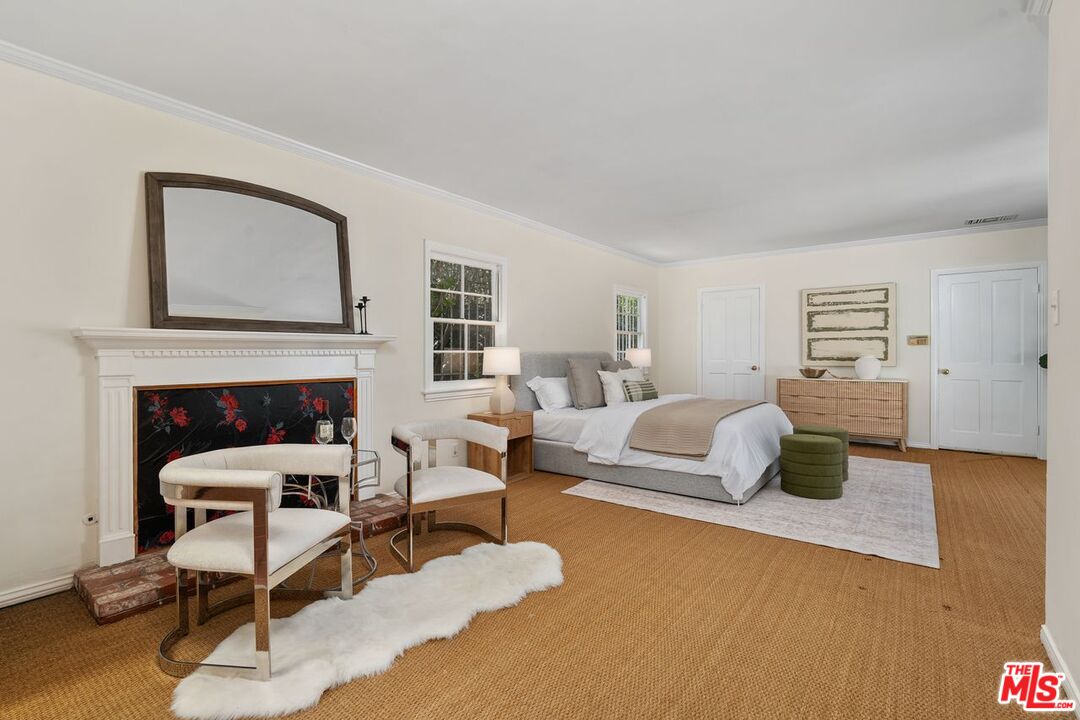Los Angeles, California, 90049, United States, 3 Bedrooms Bedrooms, ,3 BathroomsBathrooms,Residential,For Sale,1902649
