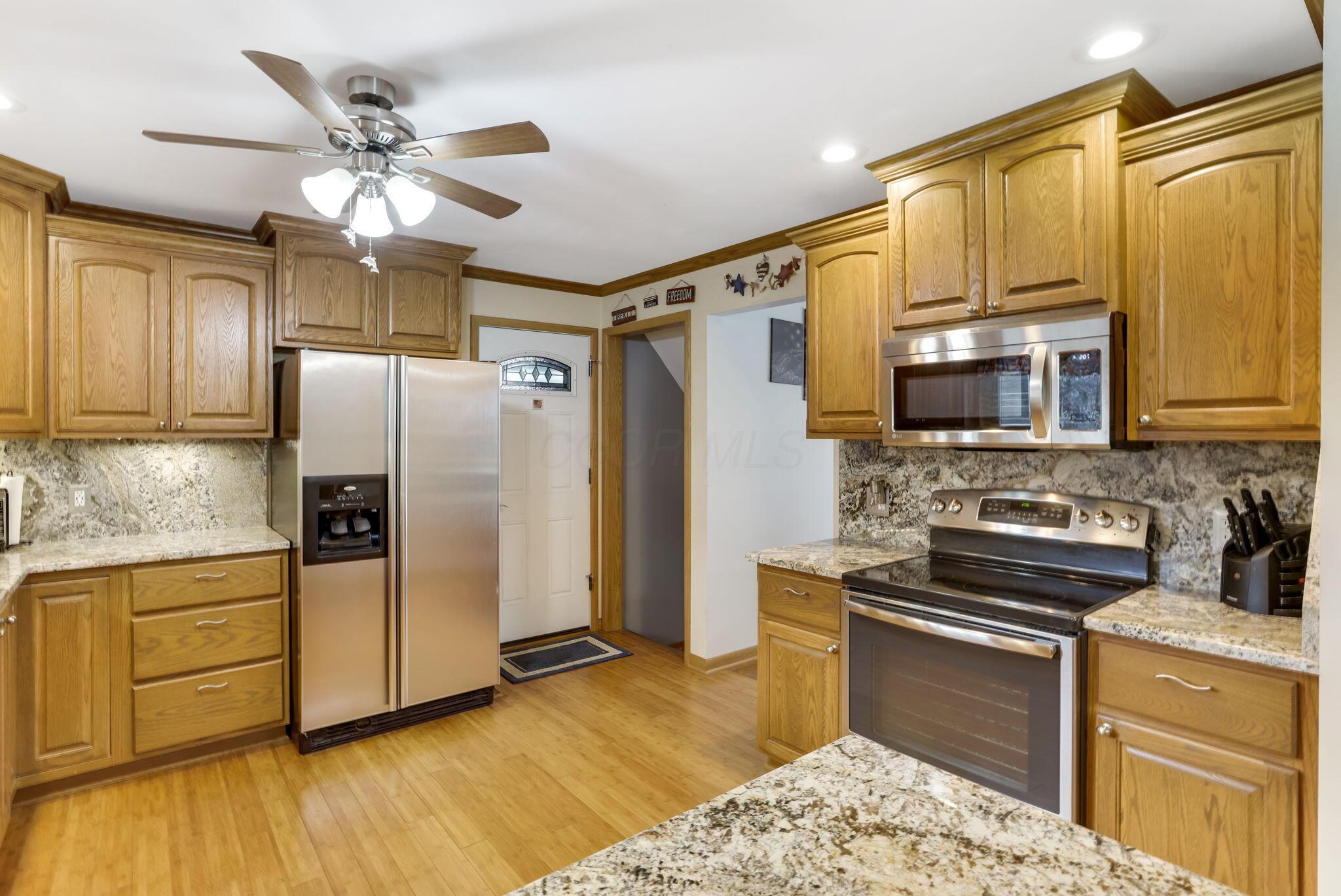 Grove City, Ohio, 43123, United States, 3 Bedrooms Bedrooms, ,3 BathroomsBathrooms,Residential,For Sale,2007789