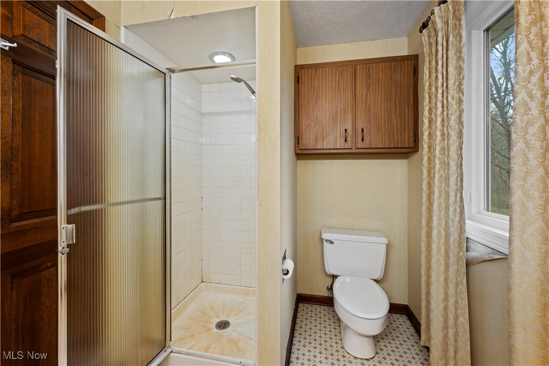 Novelty, Ohio, 44072, United States, 4 Bedrooms Bedrooms, ,3 BathroomsBathrooms,Residential,For Sale,1997729