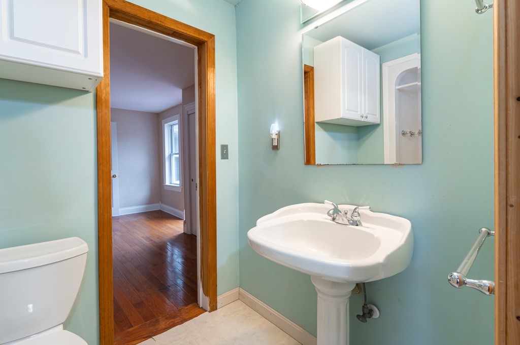 Milford, New Hampshire, 03055, United States, 4 Bedrooms Bedrooms, ,3 BathroomsBathrooms,Residential,For Sale,1862014