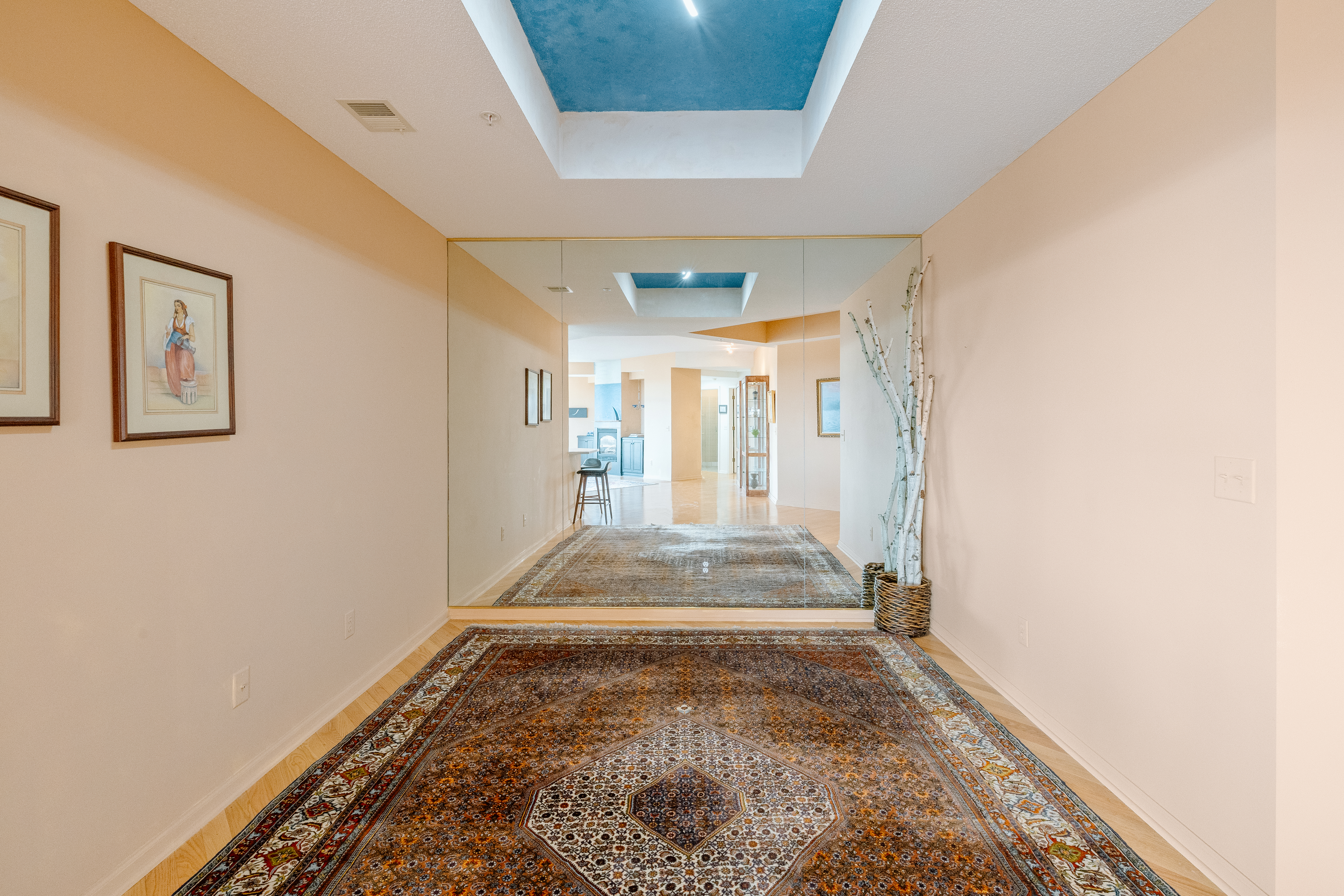  Corner Condo at Normandale Lake - 物件實景