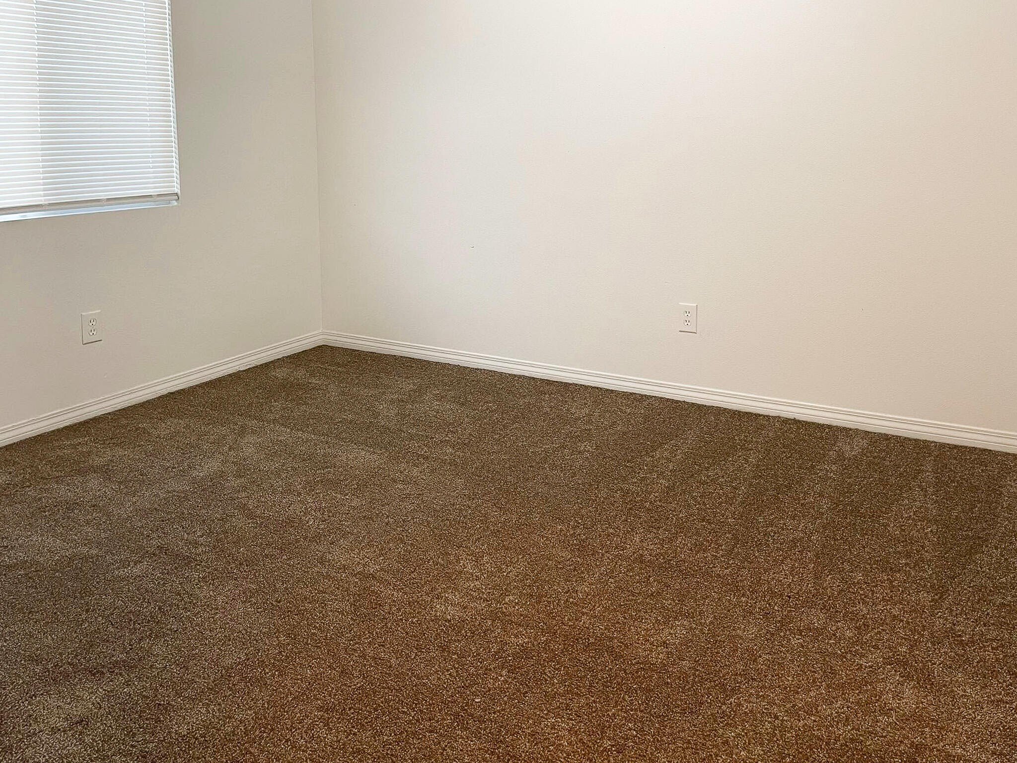 Lancaster, California, 93534, United States, 7 Bedrooms Bedrooms, ,3 BathroomsBathrooms,Residential,For Sale,1975391