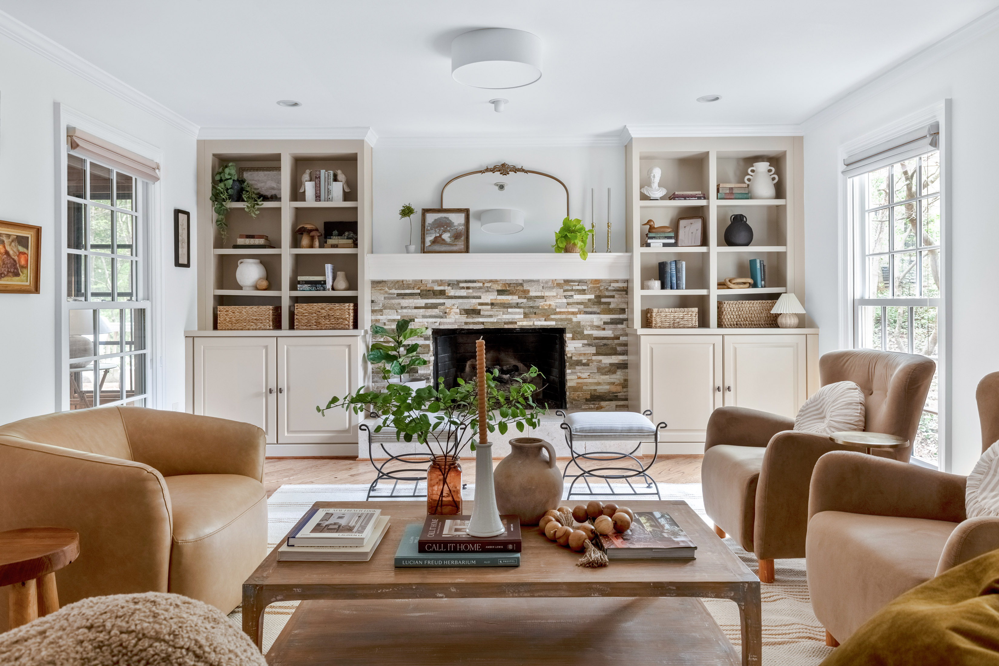  Beautifully Reimagined and Meticulously Maintained Home - 物件實景