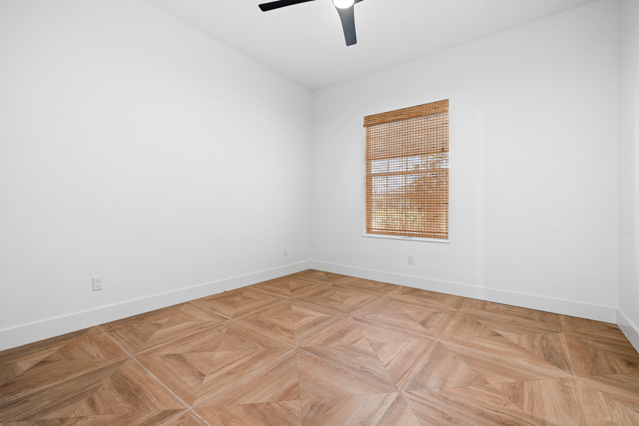 Portland, Texas, 78374, United States, 4 Bedrooms Bedrooms, ,4 BathroomsBathrooms,Residential,For Sale,1898876
