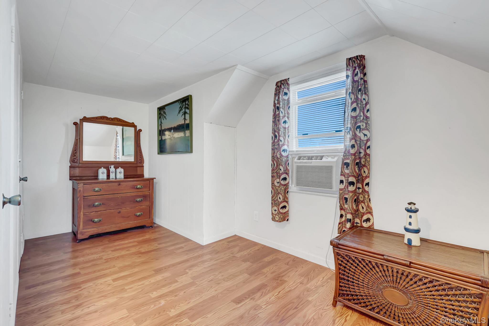  202 N Kings Avenue, Massapequa, NY, 11758 - 物件實景
