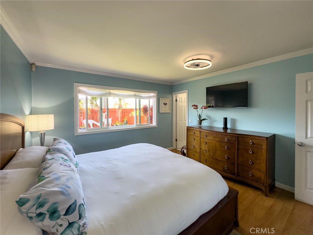 Huntington Beach, California, 92649, United States, 3 Bedrooms Bedrooms, ,2 BathroomsBathrooms,Residential,For Sale,2042860