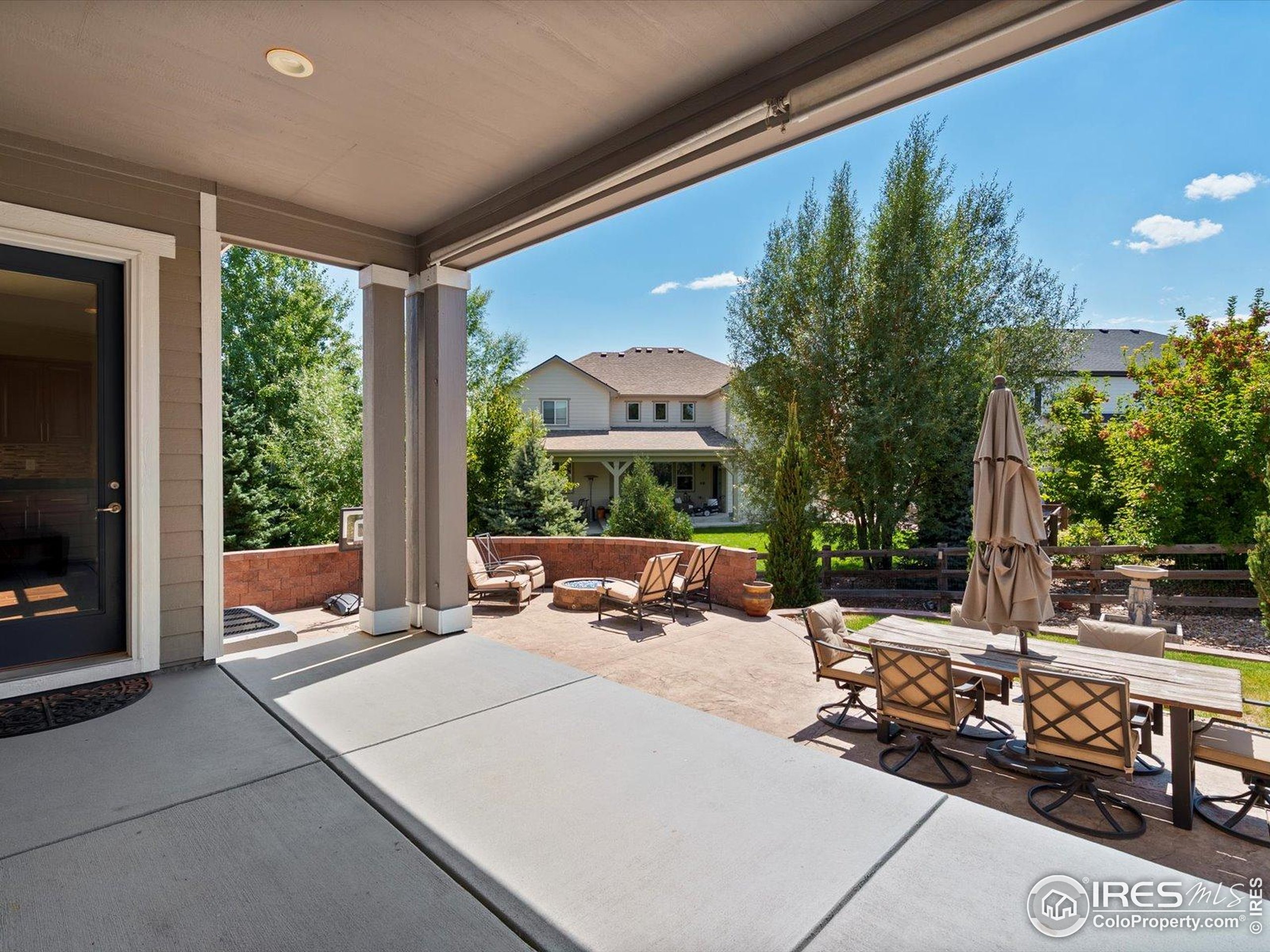 Arvada, Colorado, 80007, United States, 4 Bedrooms Bedrooms, ,3 BathroomsBathrooms,Residential,For Sale,1917292