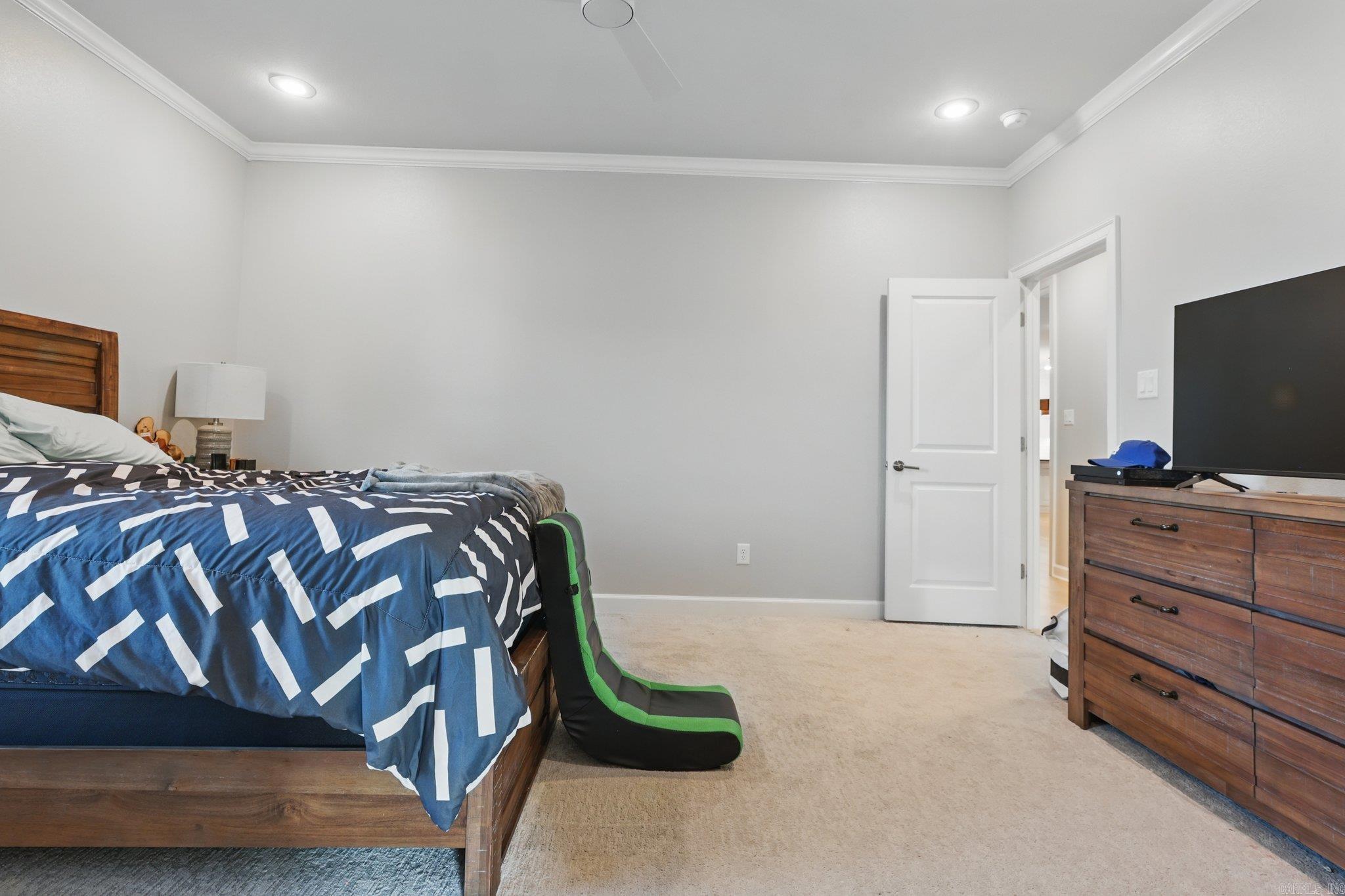 Benton, Arkansas, 72019, United States, 5 Bedrooms Bedrooms, ,4 BathroomsBathrooms,Residential,For Sale,1840883