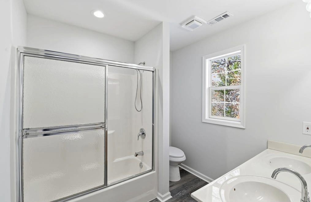 Newport News, Virginia, 23608, United States, 4 Bedrooms Bedrooms, ,4 BathroomsBathrooms,Residential,For Sale,2006290