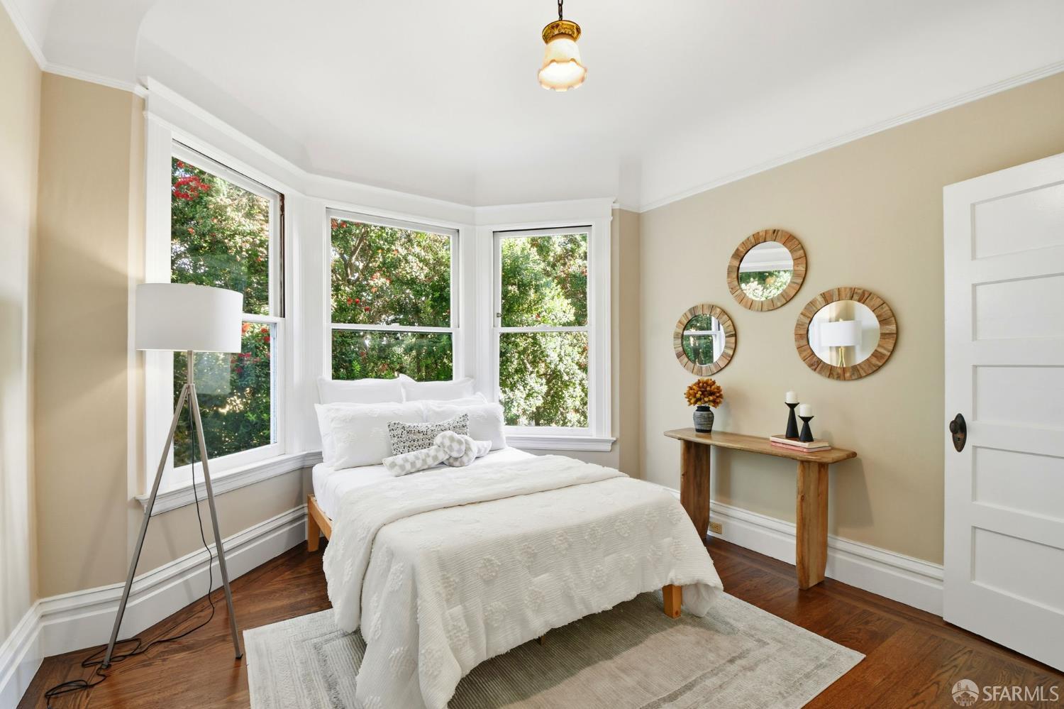 San Francisco, California, 94115, United States, 3 Bedrooms Bedrooms, ,1 BathroomBathrooms,Residential,For Sale,1992126