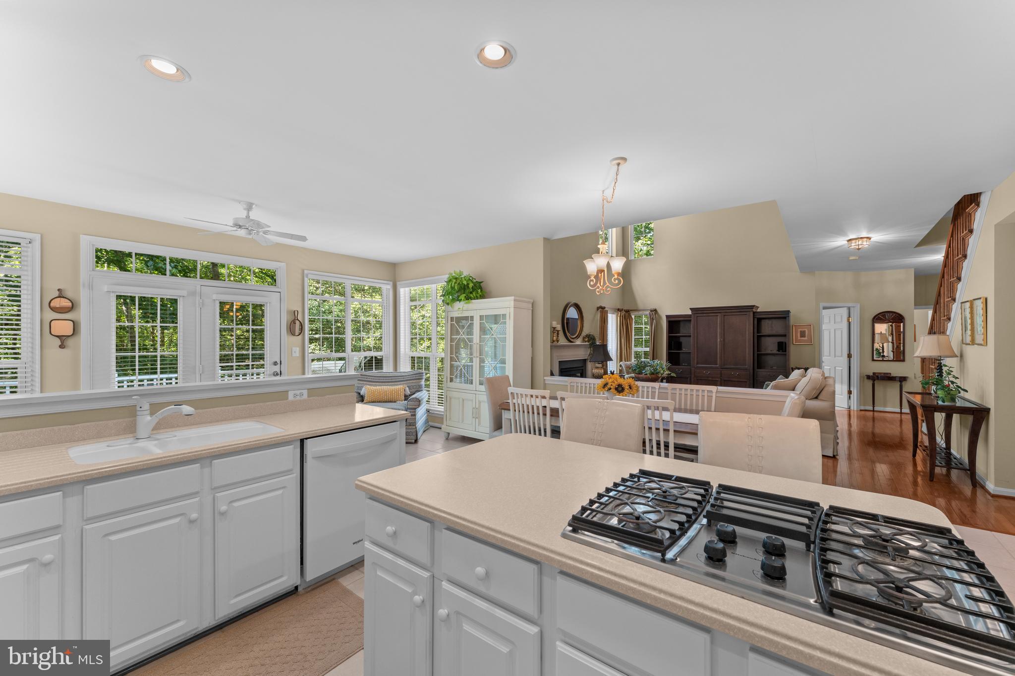 Jeffersonton, Virginia, 22724, United States, 5 Bedrooms Bedrooms, ,4 BathroomsBathrooms,Residential,For Sale,1935978