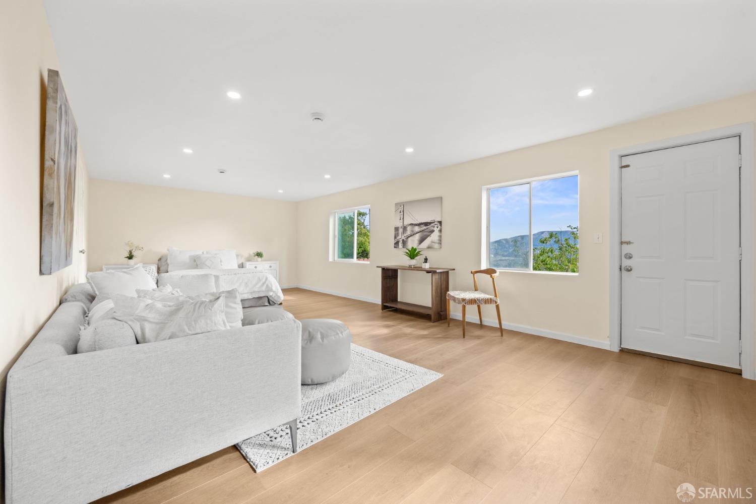 San Francisco, California, 94134, United States, 4 Bedrooms Bedrooms, ,3 BathroomsBathrooms,Residential,For Sale,1950995