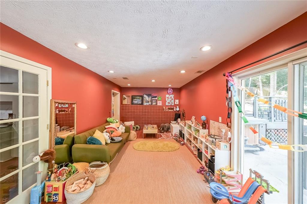 Marietta, Georgia, 30064, United States, 4 Bedrooms Bedrooms, ,3 BathroomsBathrooms,Residential,For Sale,1964993