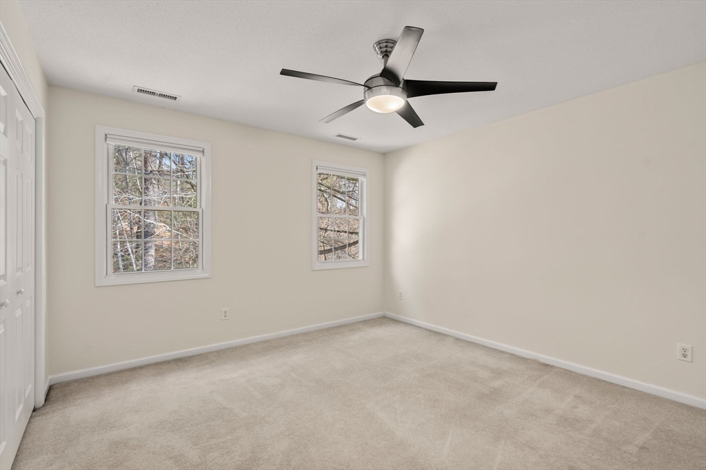 Westfield, Massachusetts, 01085, United States, 4 Bedrooms Bedrooms, ,3 BathroomsBathrooms,Residential,For Sale,1998160