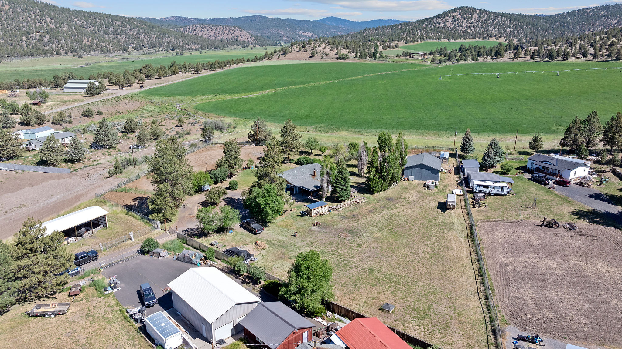Prineville, Oregon, 97754, United States, 3 Bedrooms Bedrooms, ,2 BathroomsBathrooms,Residential,For Sale,1865780