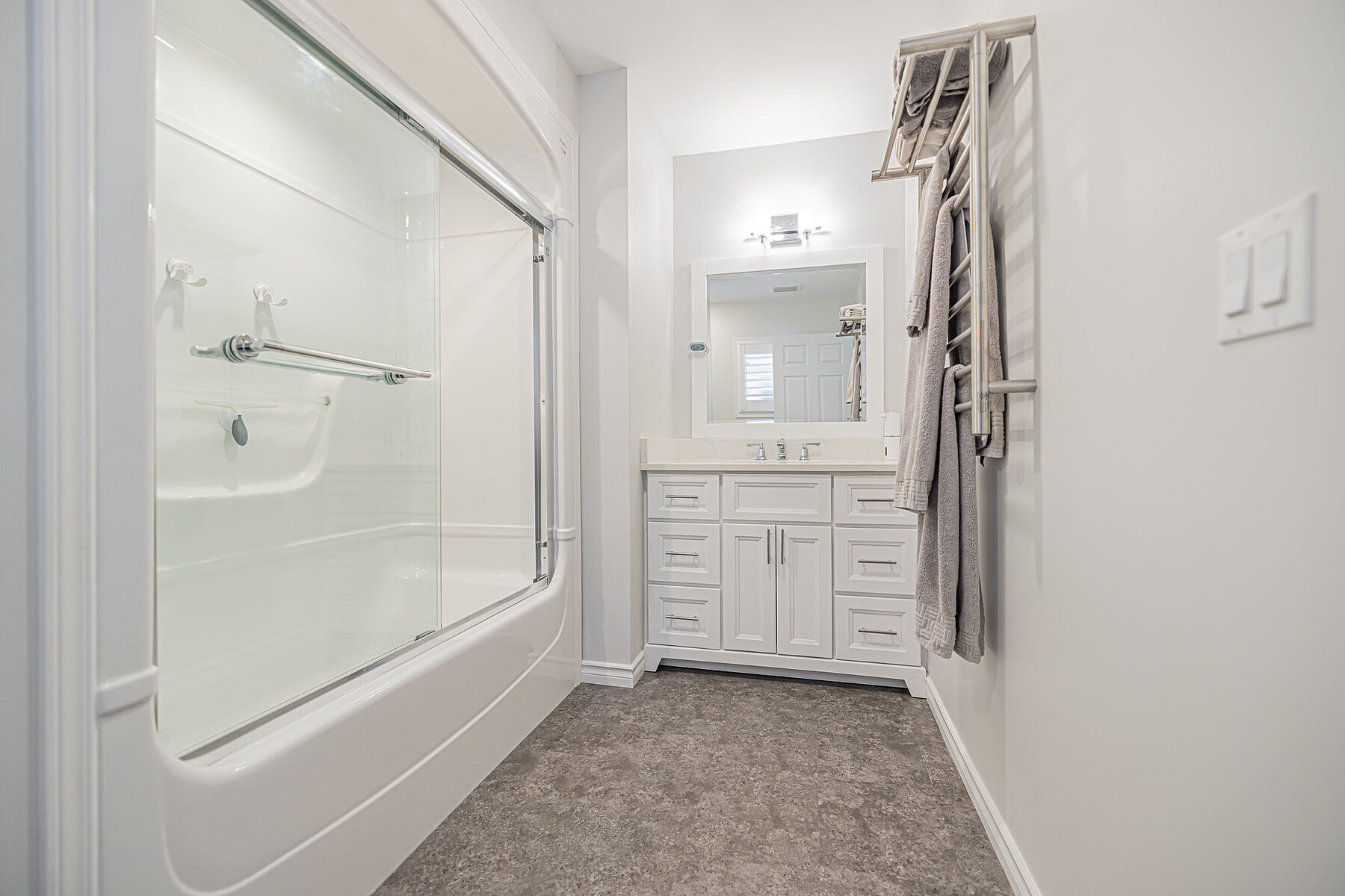  Immaculate Pineridge Bungalow - 物件實景