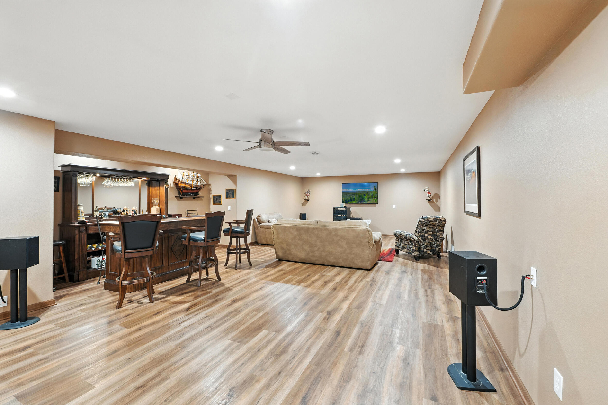 Sussex, Wisconsin, 53089, United States, 4 Bedrooms Bedrooms, ,4 BathroomsBathrooms,Residential,For Sale,1901044