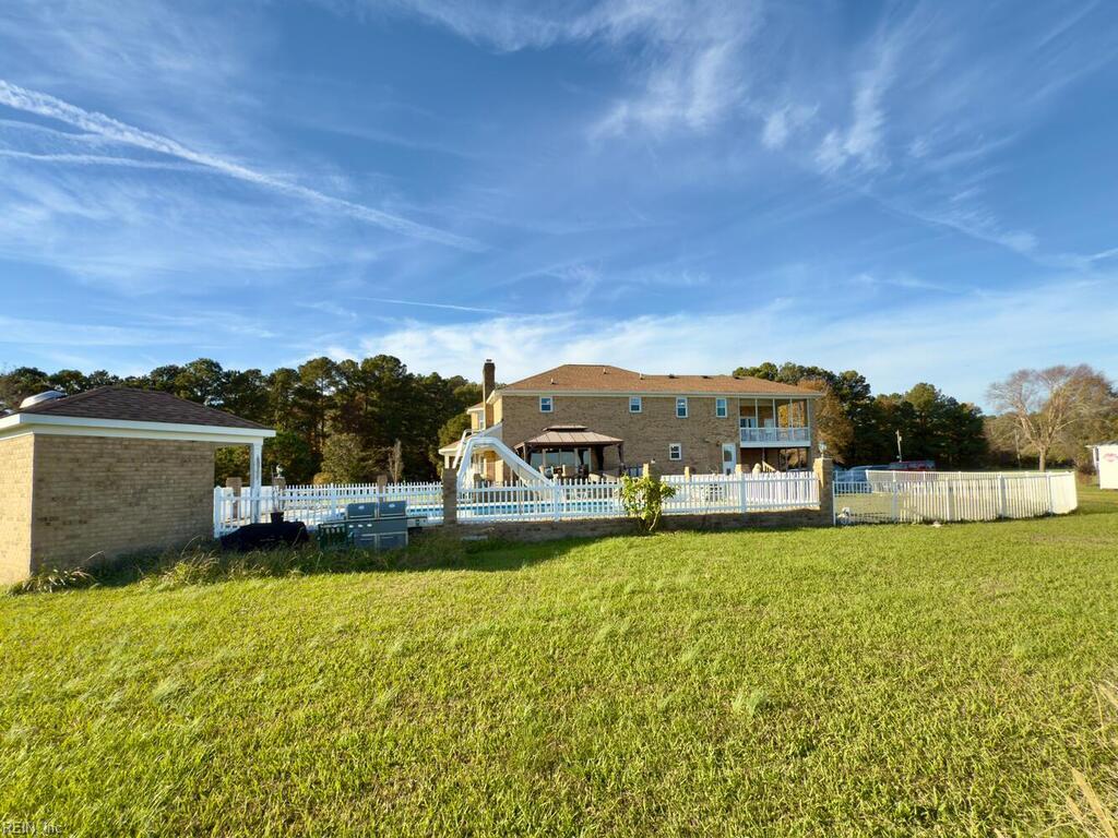 Virginia Beach Va, Virginia, 23457, United States, 4 Bedrooms Bedrooms, ,3 BathroomsBathrooms,Residential,For Sale,1989088