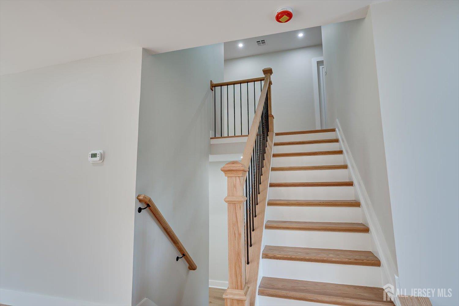Piscataway, New Jersey, 08854, United States, 5 Bedrooms Bedrooms, ,3 BathroomsBathrooms,Residential,For Sale,2048679