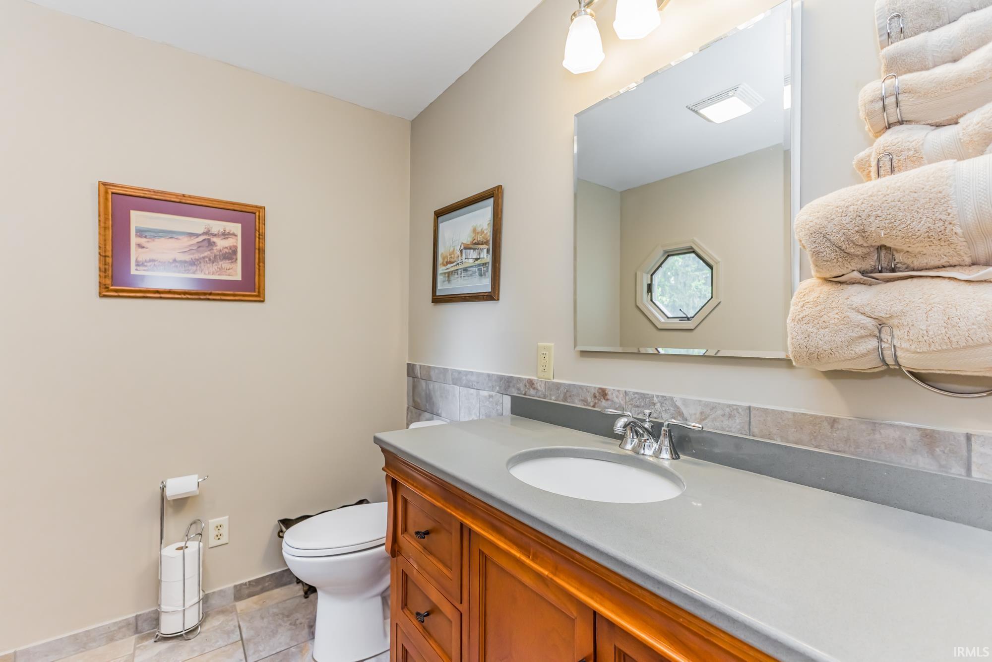 Angola, Indiana, 46730, United States, 6 Bedrooms Bedrooms, ,6 BathroomsBathrooms,Residential,For Sale,1973730