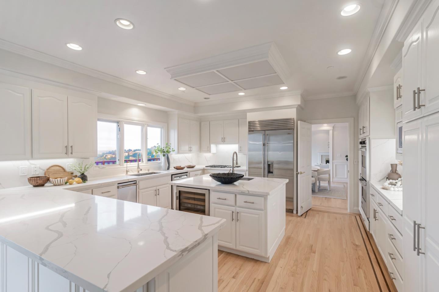 San Carlos, California, 94070, United States, 5 Bedrooms Bedrooms, ,5 BathroomsBathrooms,Residential,For Sale,1700172