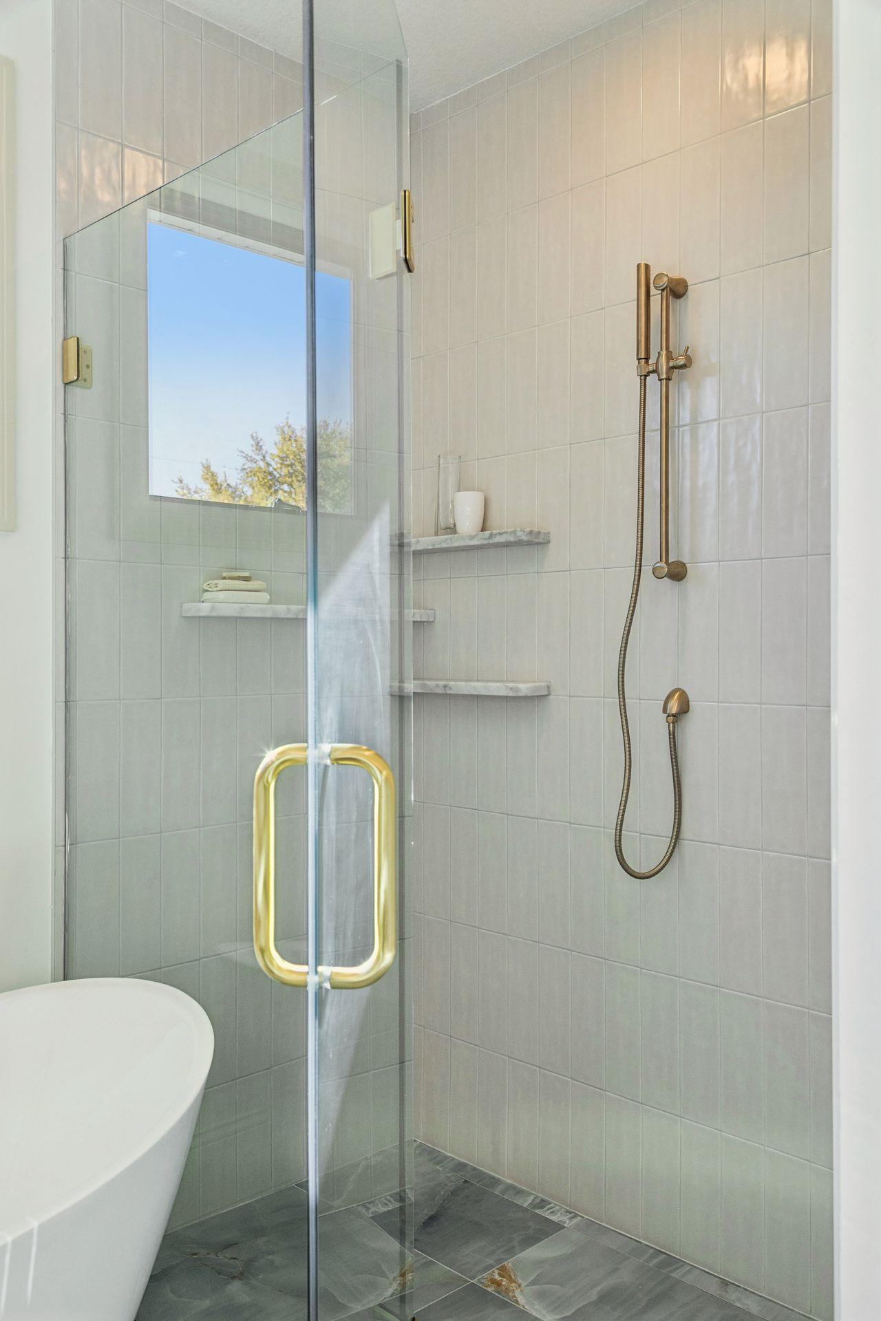 Saint Paul, Minnesota, 55105, United States, 5 Bedrooms Bedrooms, ,4 BathroomsBathrooms,Residential,For Sale,1989282