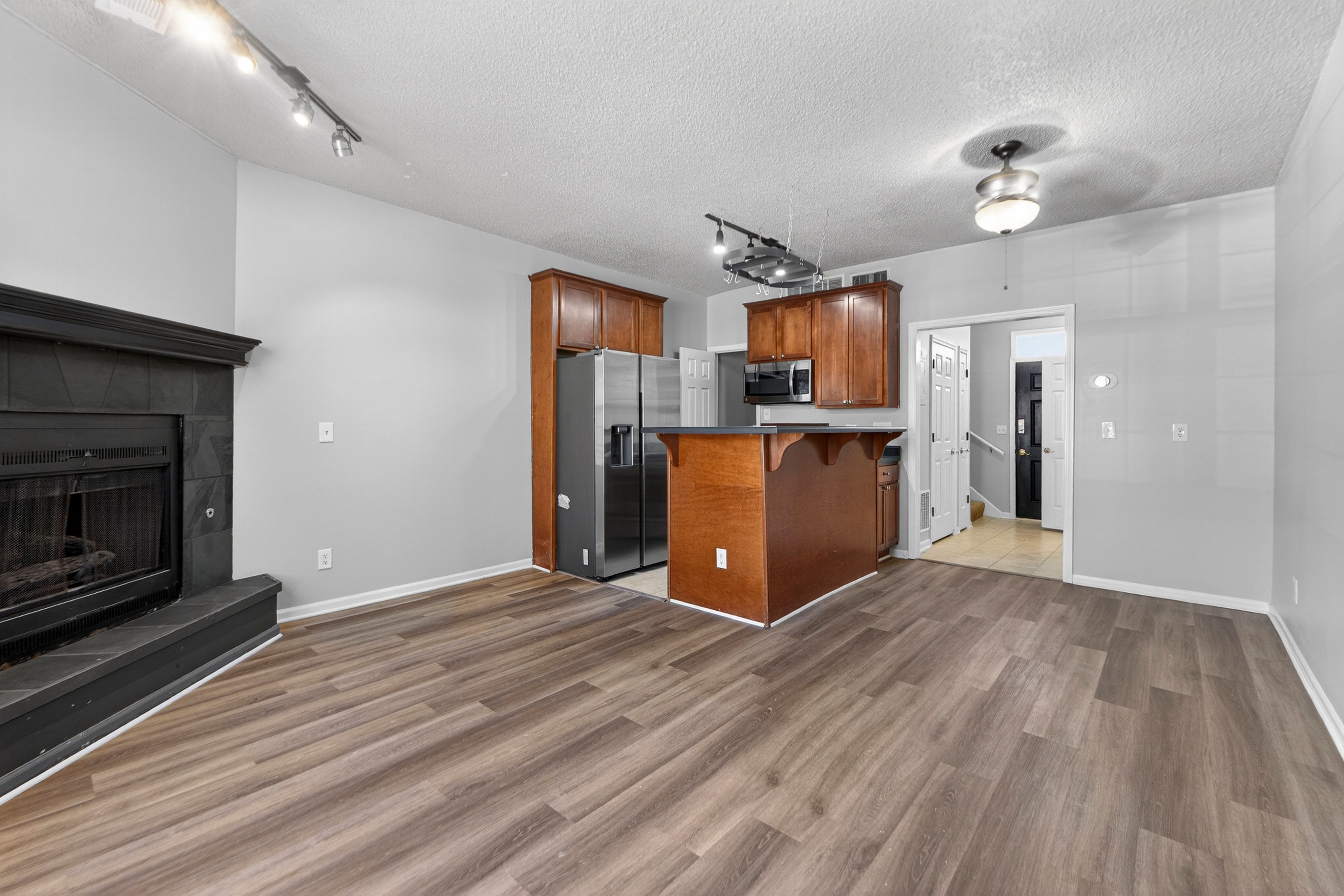  911 West 41st Place, Kansas City, MO 64111 - 物件實景