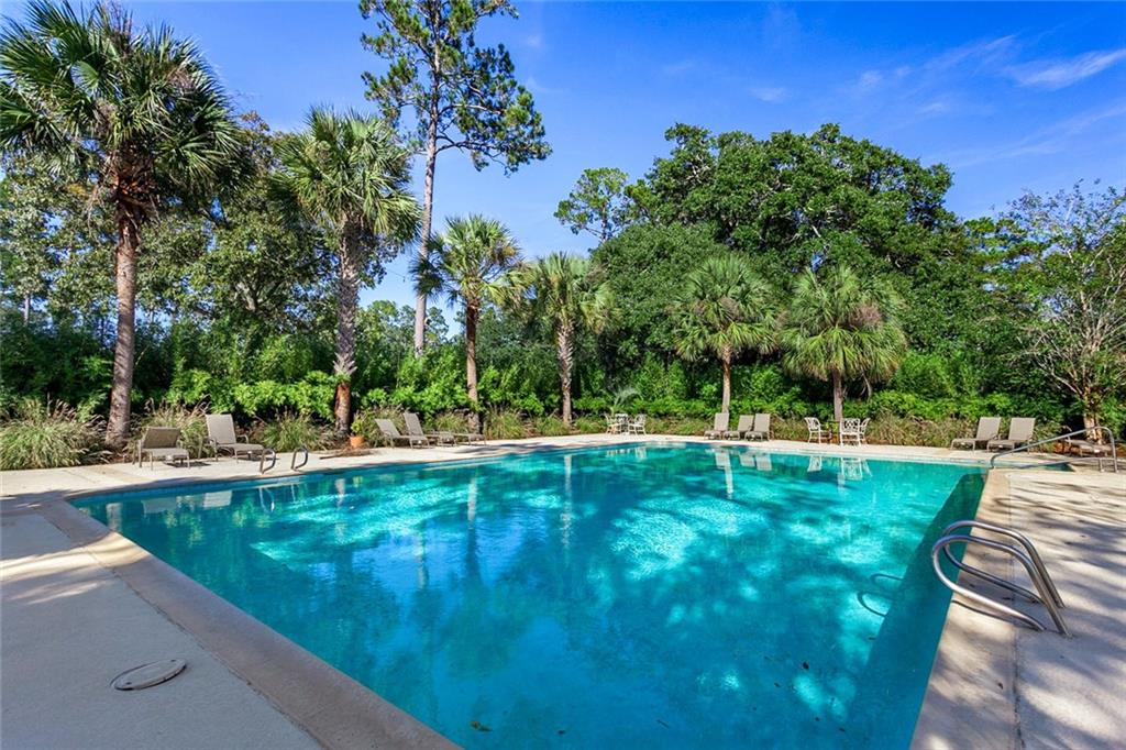 Mandeville, Louisiana, 70471, United States, 4 Bedrooms Bedrooms, ,3 BathroomsBathrooms,Residential,For Sale,1898629