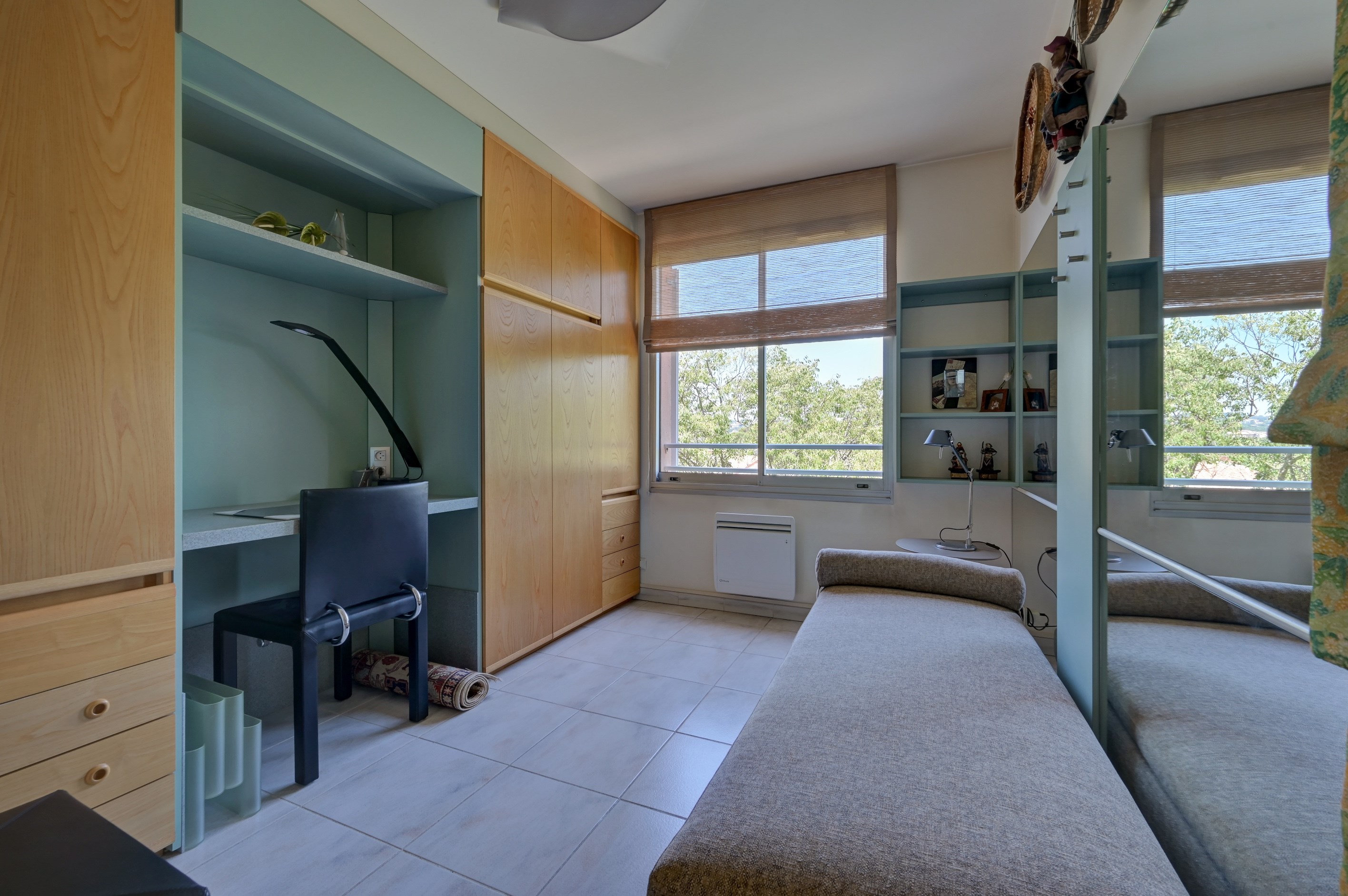  Spacious Apartment with Terrace and Open View – Parc de la Torse - 物件實景