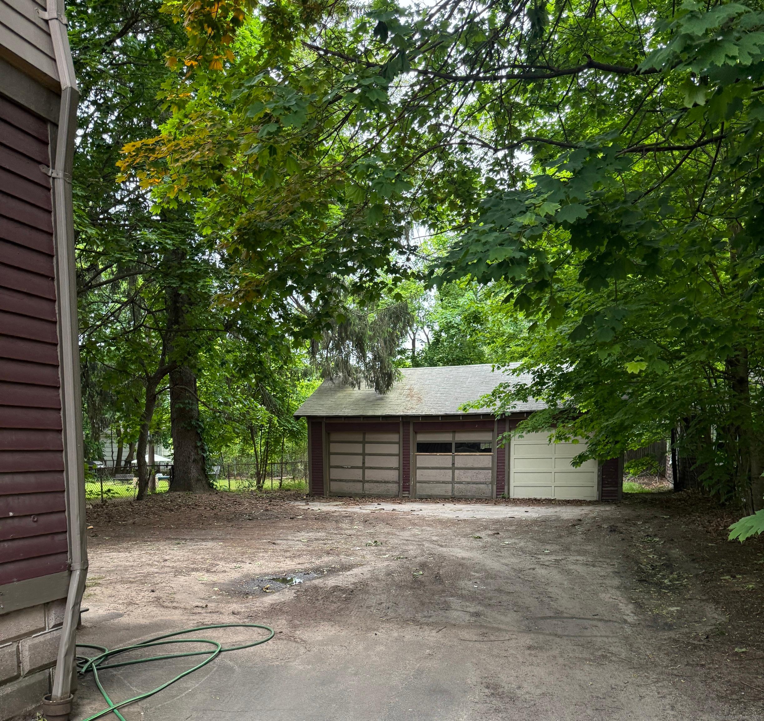 New Haven, Connecticut, 06511, United States, 8 Bedrooms Bedrooms, ,3 BathroomsBathrooms,Residential,For Sale,1992477