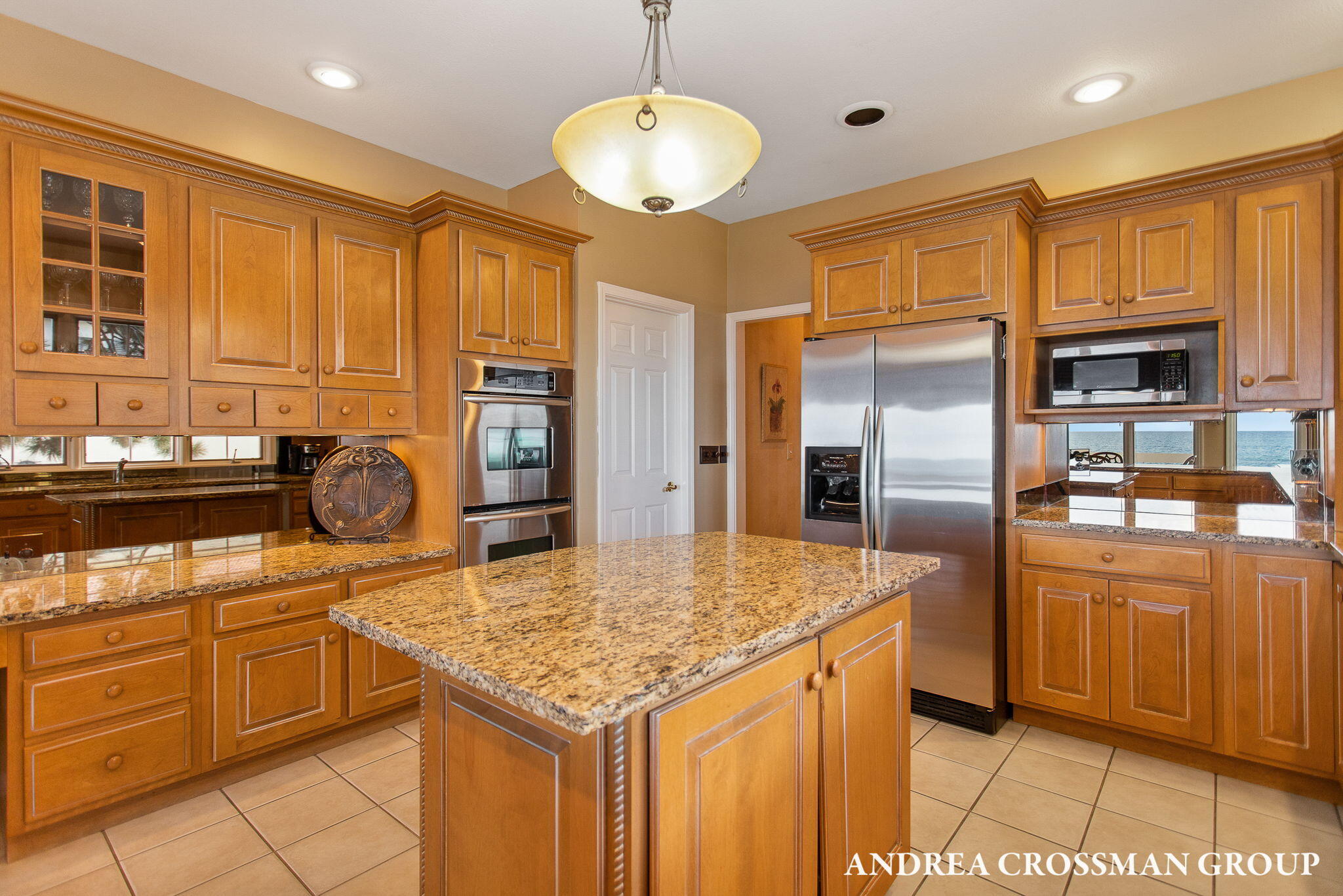 St. Joseph, Michigan, 49085, United States, 4 Bedrooms Bedrooms, ,4 BathroomsBathrooms,Residential,For Sale,1960959