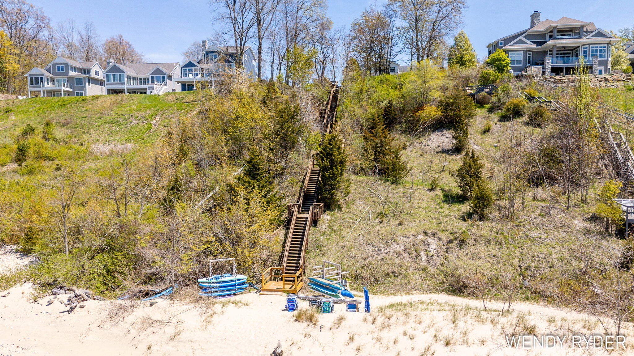 South Haven, Michigan, 49090, United States, 4 Bedrooms Bedrooms, ,4 BathroomsBathrooms,Residential,For Sale,1907418