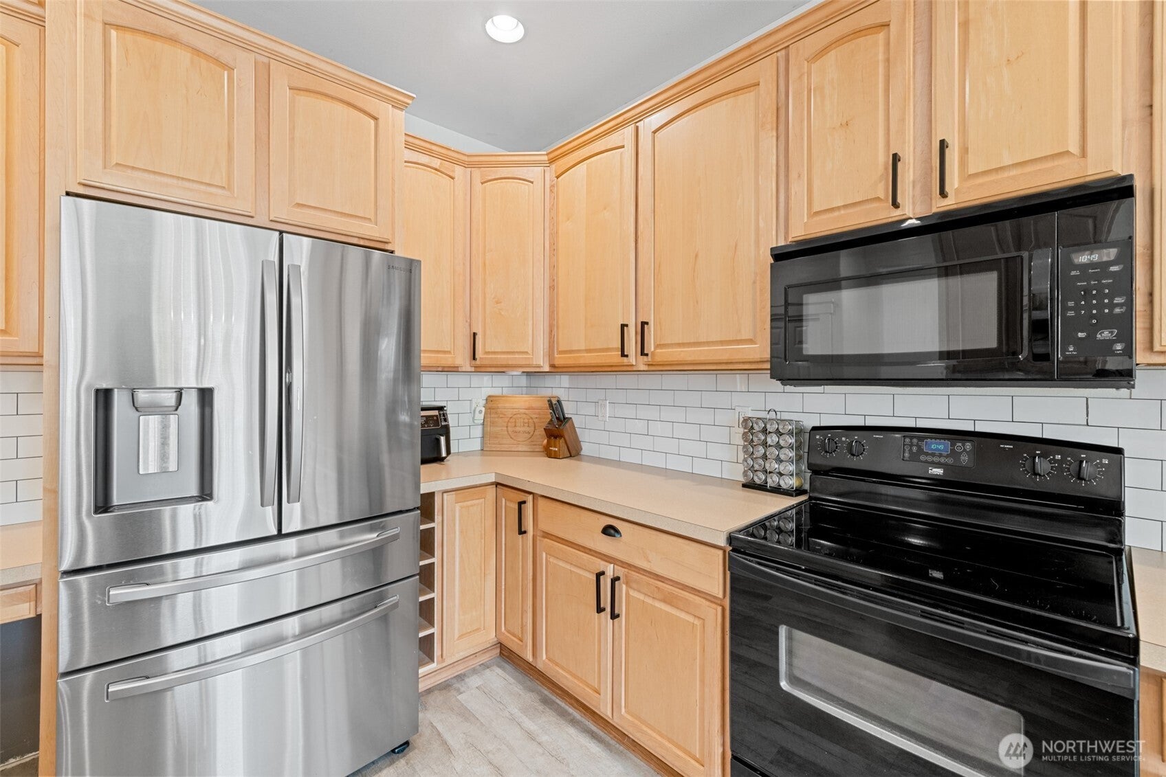 Port Angeles, Washington, 98363, United States, 3 Bedrooms Bedrooms, ,2 BathroomsBathrooms,Residential,For Sale,1982168