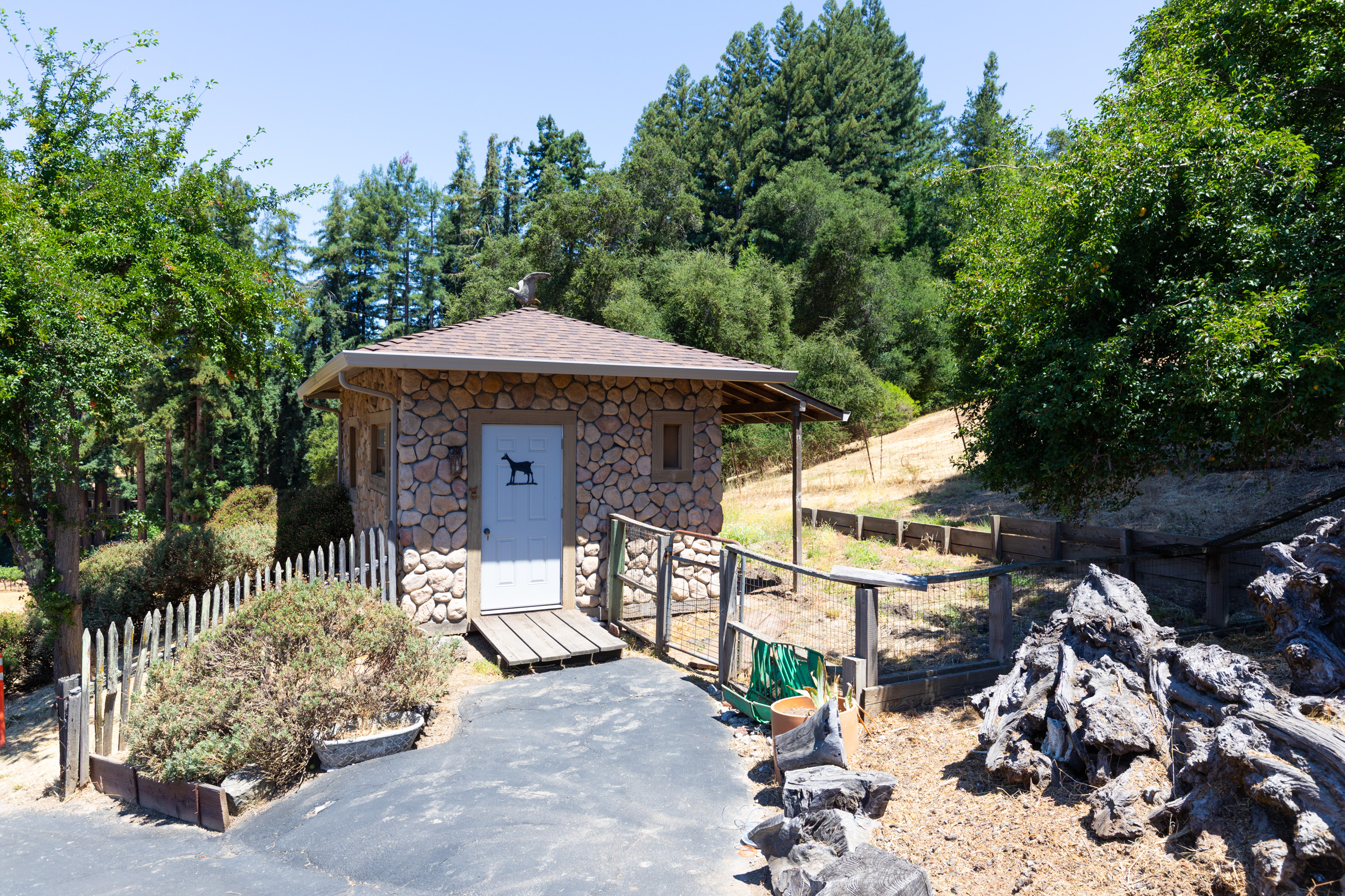 Boulder Creek, California, 95006, United States, 2 Bedrooms Bedrooms, ,3 BathroomsBathrooms,Residential,For Sale,1899975