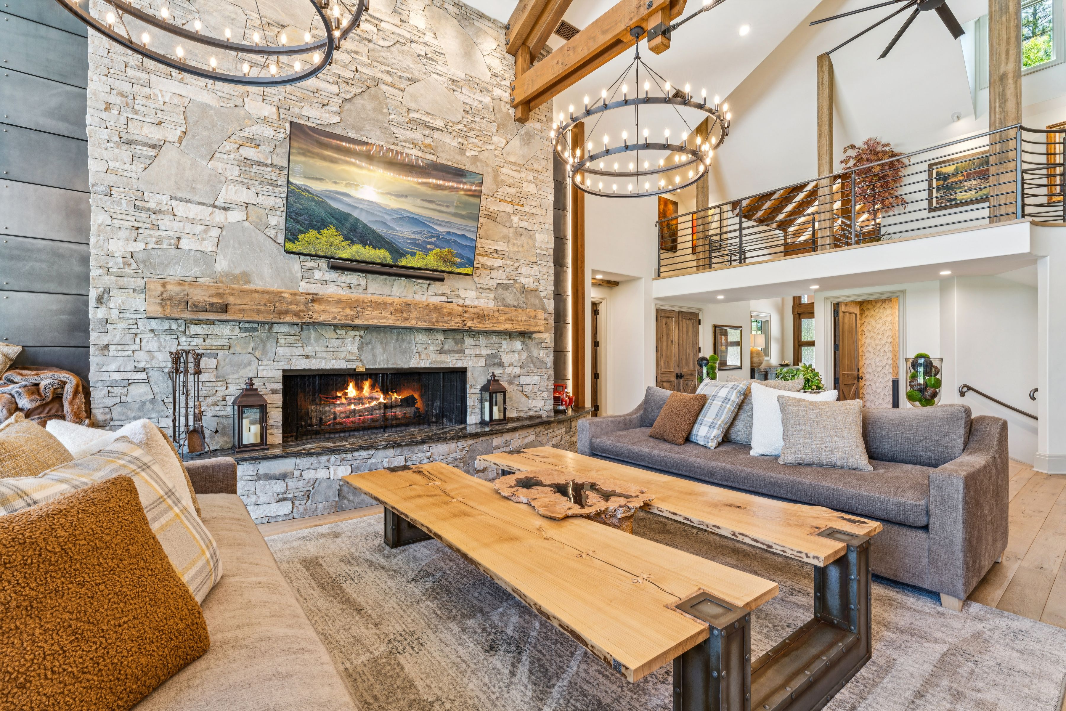  27720 Hamiltair Drive, Lake Arrowhead, CA 92352 - 物件實景