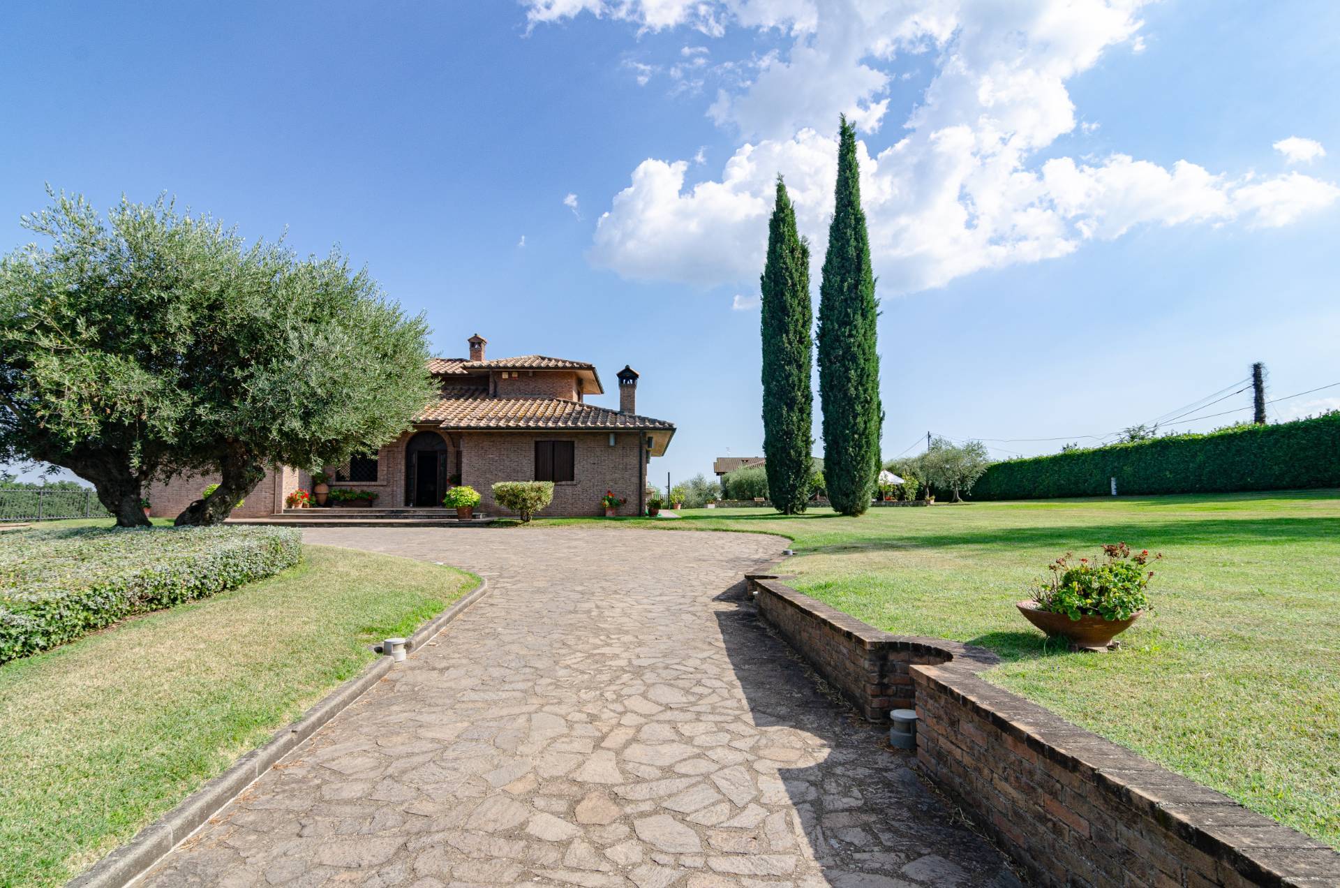 Strada Vicinale Valle Rote, Bassano in Teverina, Viterbo, 01030, IT, 6 Bedrooms Bedrooms, ,4 BathroomsBathrooms,Residential,For Sale,Strada Vicinale Valle Rote,1442905