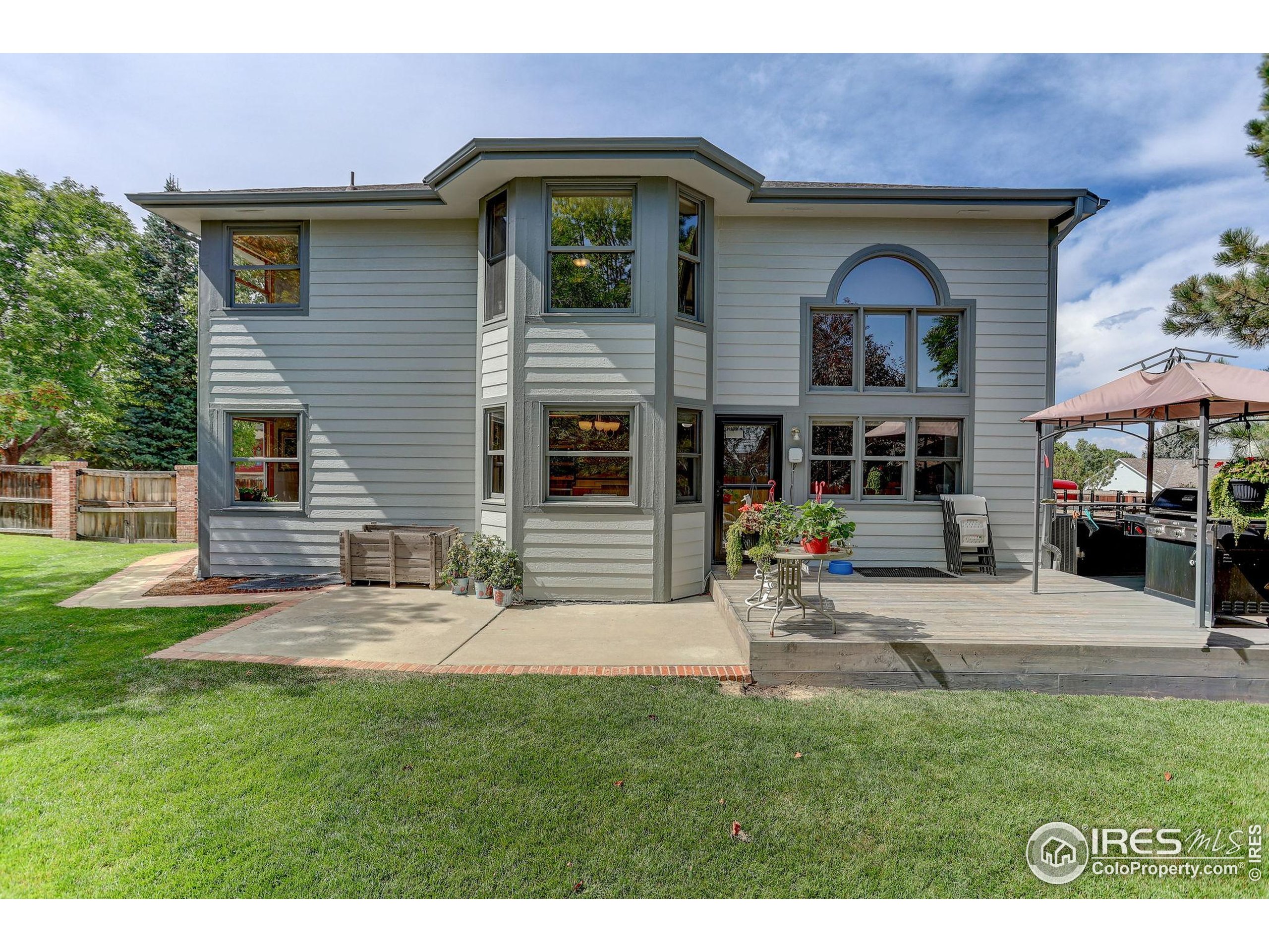 Longmont, Colorado, 80504, United States, 5 Bedrooms Bedrooms, ,4 BathroomsBathrooms,Residential,For Sale,1948011