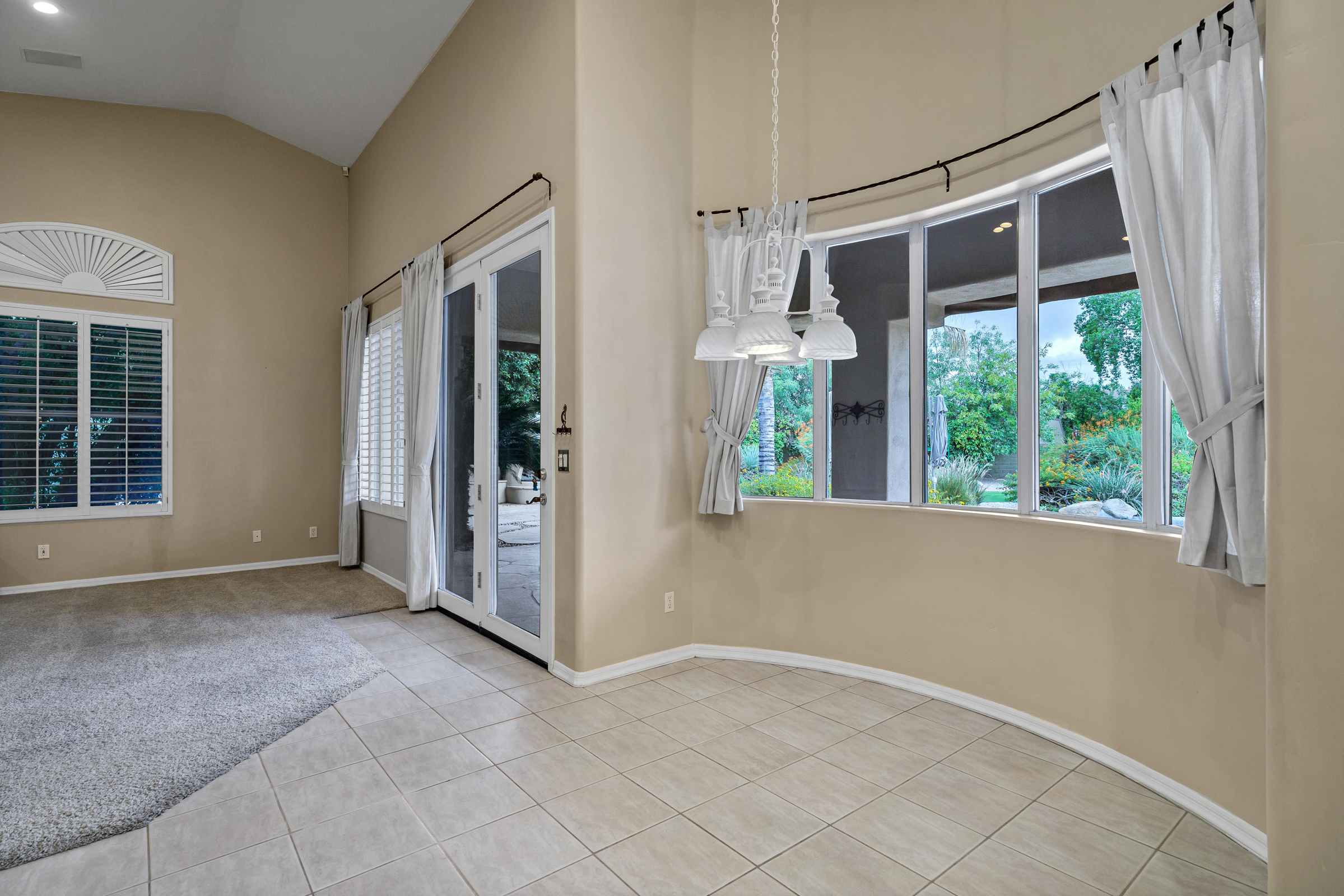 Mesa, Arizona, 85205, United States, 6 Bedrooms Bedrooms, ,3 BathroomsBathrooms,Residential,For Sale,1900615