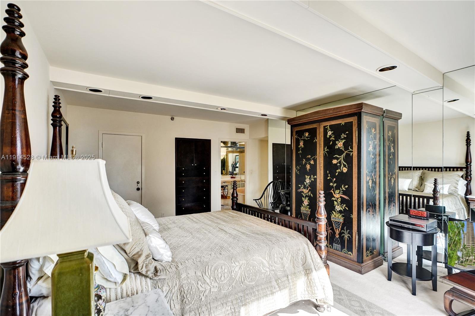 Aventura, Florida, 33180, United States, 2 Bedrooms Bedrooms, ,2 BathroomsBathrooms,Residential,For Sale,1994383