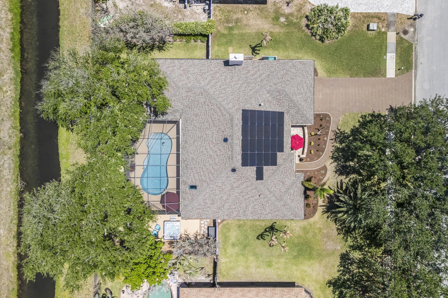  560 Veracruz Boulevard, Indialantic, FL, 32903 - 物件實景