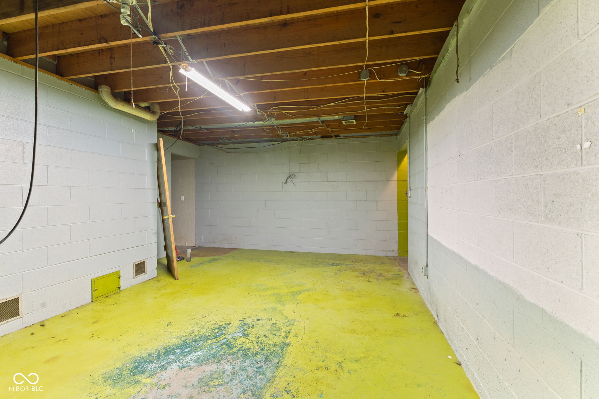 Shelburn, Indiana, 47879, United States, 4 Bedrooms Bedrooms, ,4 BathroomsBathrooms,Residential,For Sale,1925396